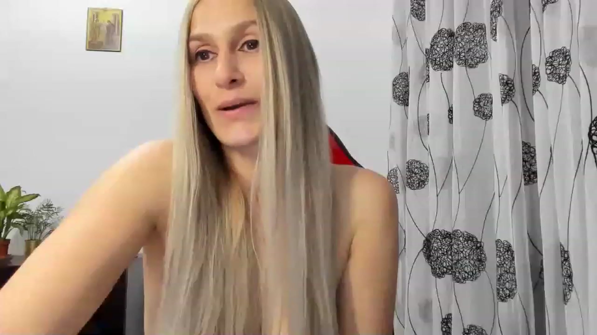 Gallery image thumbnail from Biglabia's myfreecams stream on, 12/02/2022, 12:35 image 20 of 20