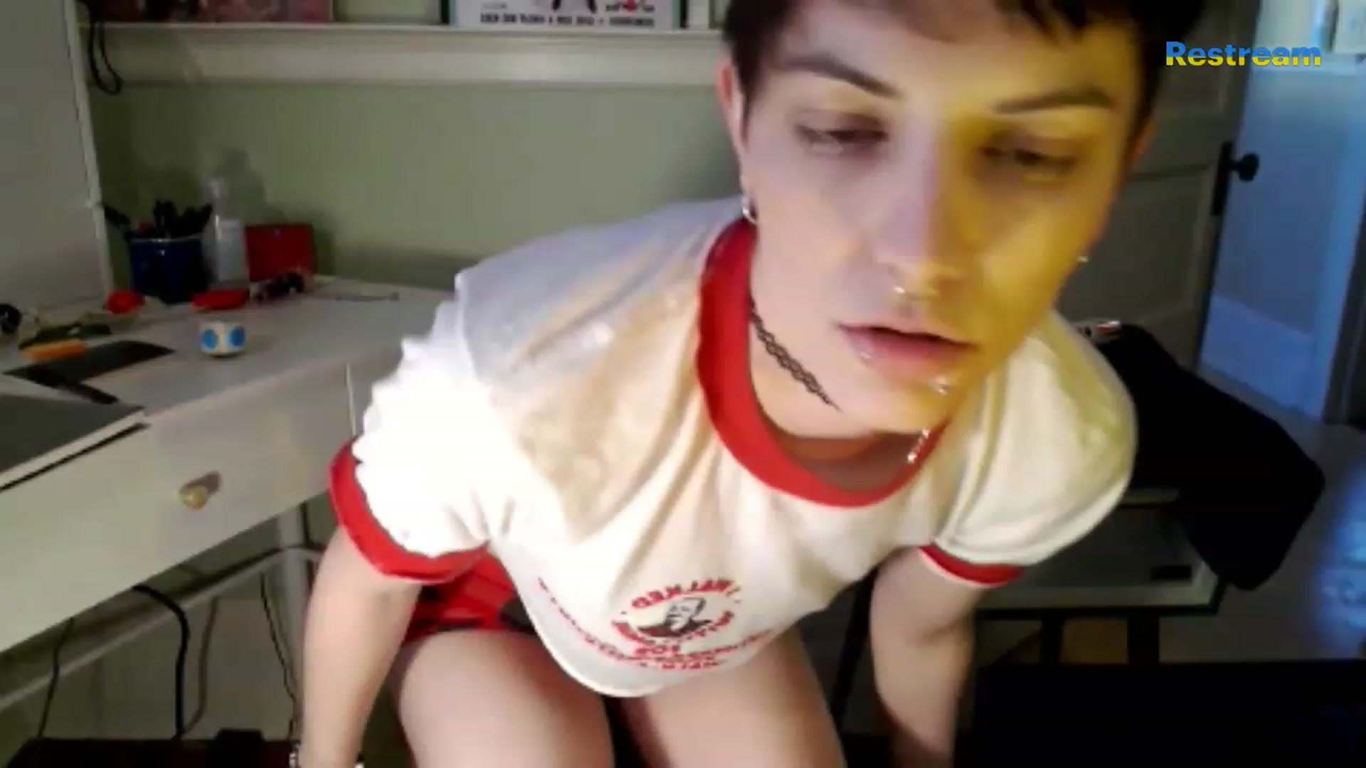 Gallery image thumbnail from Bigm0mmy's myfreecams stream on, 12/16/2022, 23:05 image 19 of 20
