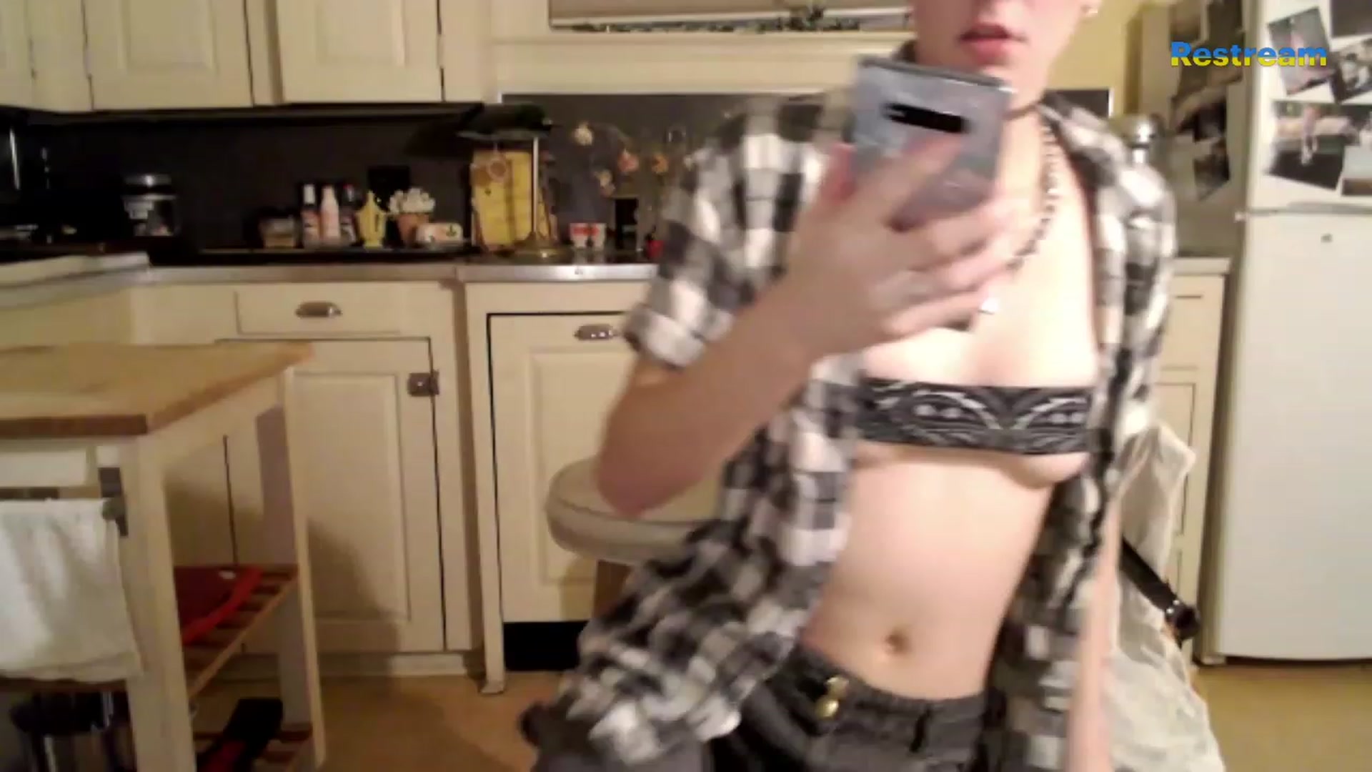 Gallery image thumbnail from Bigm0mmy's myfreecams stream on, 02/21/2023, 08:39 image 17 of 20