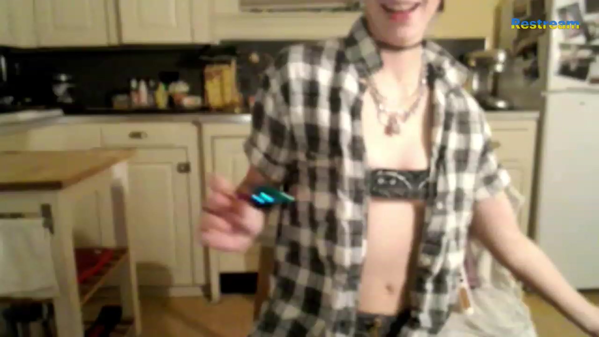 Gallery image thumbnail from Bigm0mmy's myfreecams stream on, 02/21/2023, 08:39 image 15 of 20