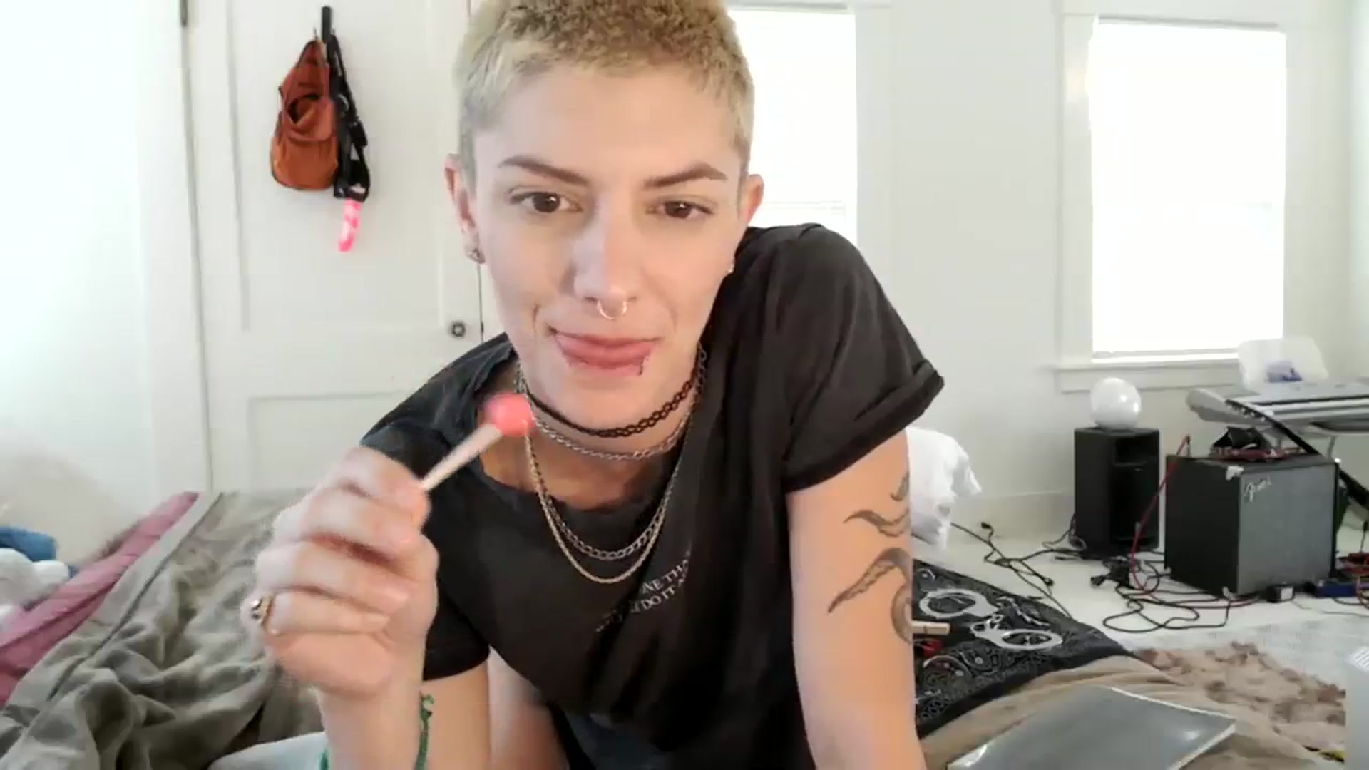 Gallery image thumbnail from Bigm0mmy's myfreecams stream on, 09/24/2023, 19:49 image 9 of 20