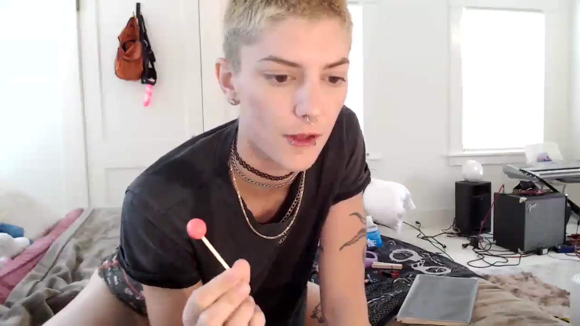 Gallery image thumbnail from Bigm0mmy's myfreecams stream on, 09/24/2023, 19:49 image 6 of 20
