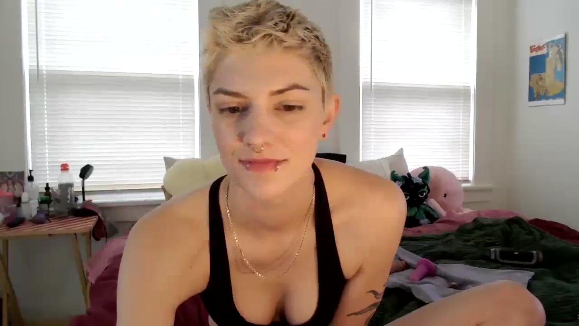 Gallery image thumbnail from Bigm0mmy's myfreecams stream on, 03/09/2024, 21:32 image 6 of 20