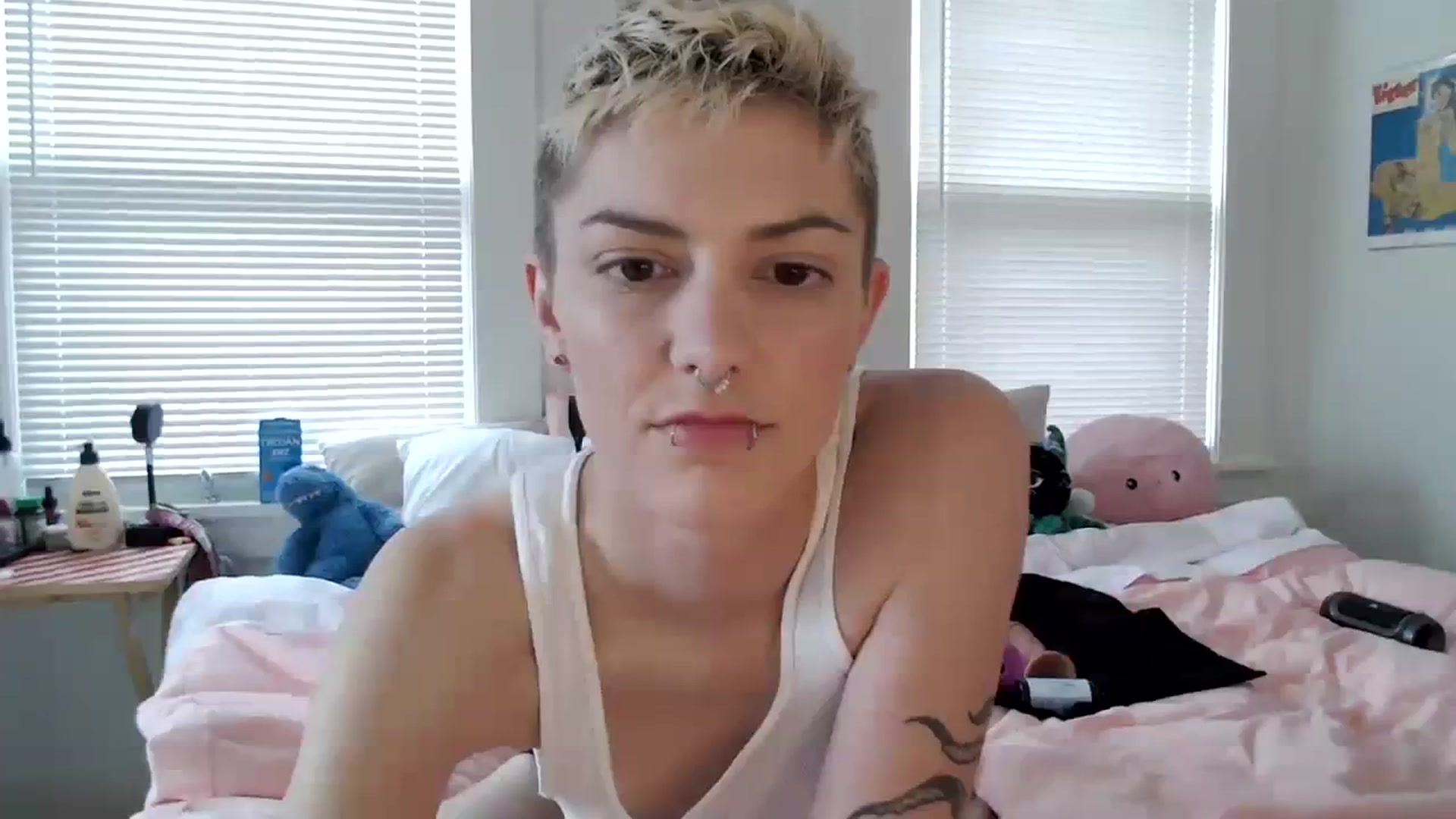 Gallery image thumbnail from Bigm0mmy's myfreecams stream on, 03/21/2024, 21:58 image 7 of 20