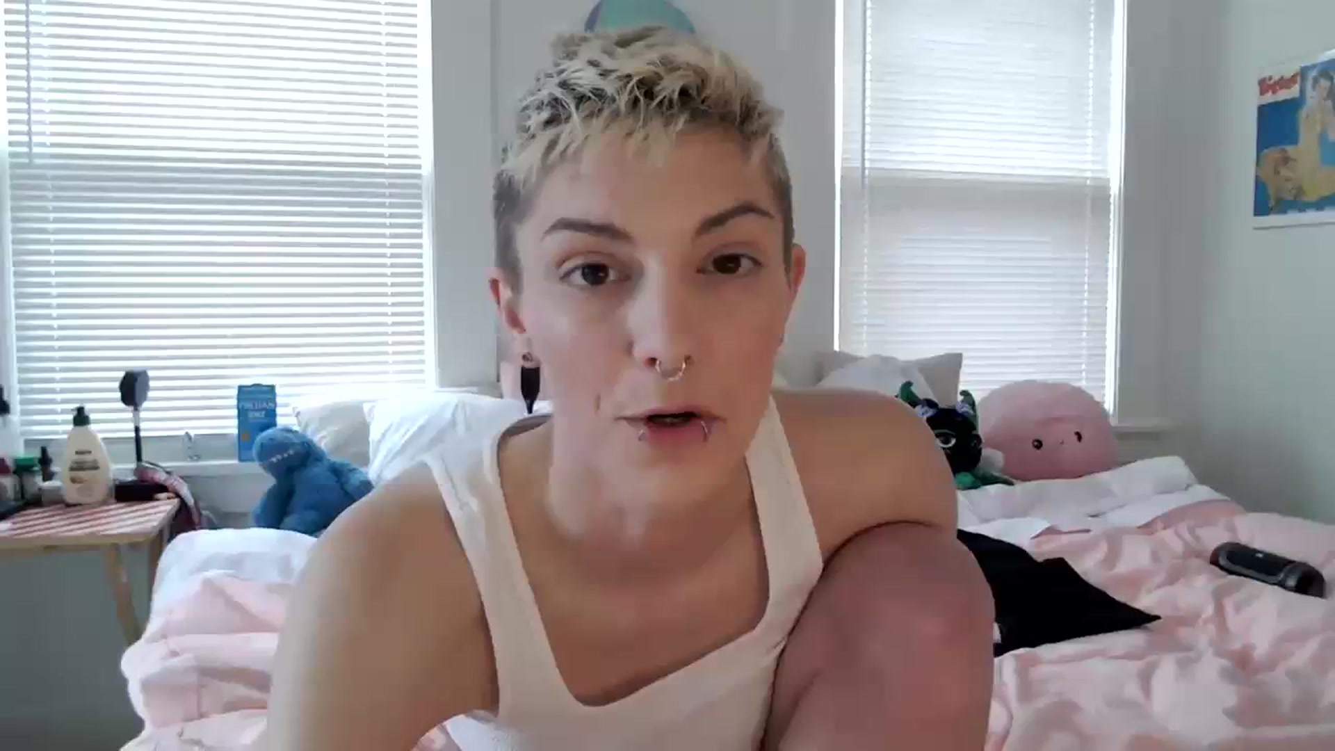 Gallery image thumbnail from Bigm0mmy's myfreecams stream on, 03/21/2024, 21:58 image 12 of 20