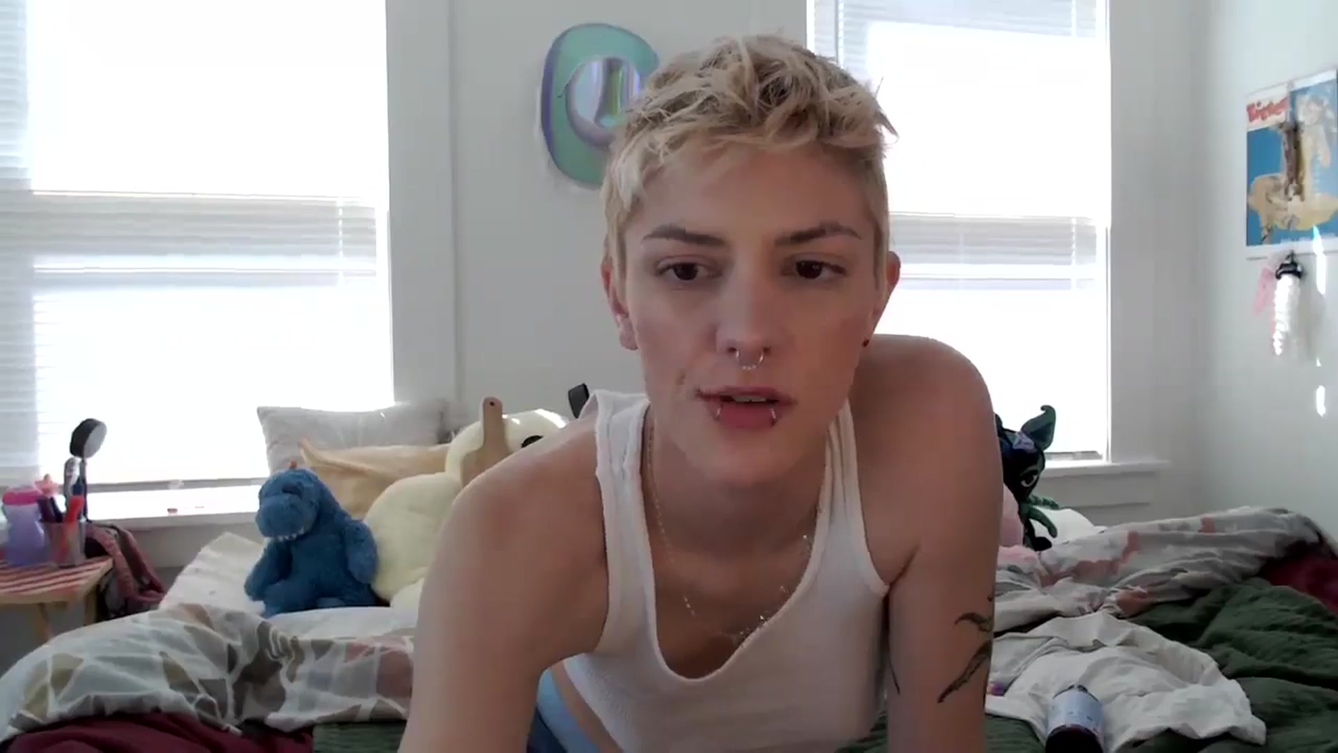 Gallery image thumbnail from Bigm0mmy's myfreecams stream on, 04/17/2024, 22:52 image 14 of 20