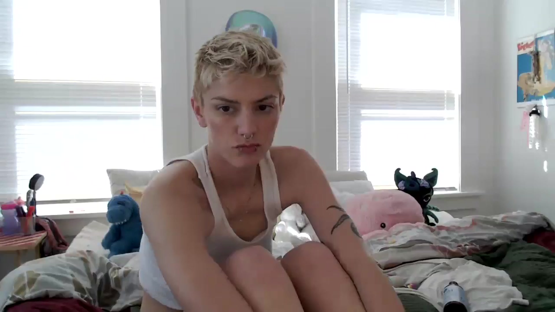 Gallery image thumbnail from Bigm0mmy's myfreecams stream on, 04/17/2024, 22:52 image 9 of 20