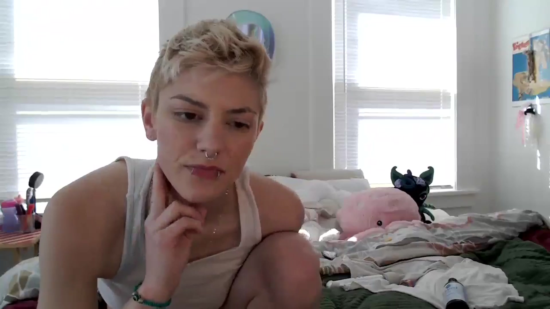 Gallery image thumbnail from Bigm0mmy's myfreecams stream on, 04/17/2024, 22:52 image 5 of 20