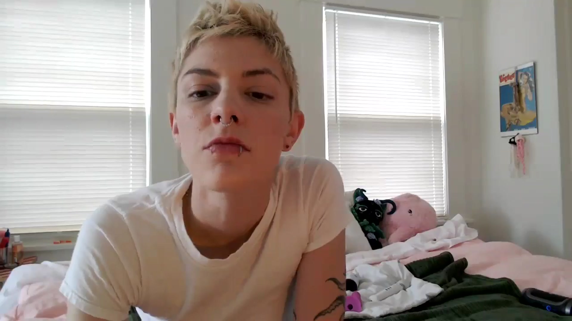 Gallery image thumbnail from Bigm0mmy's myfreecams stream on, 04/27/2024, 20:06 image 2 of 20