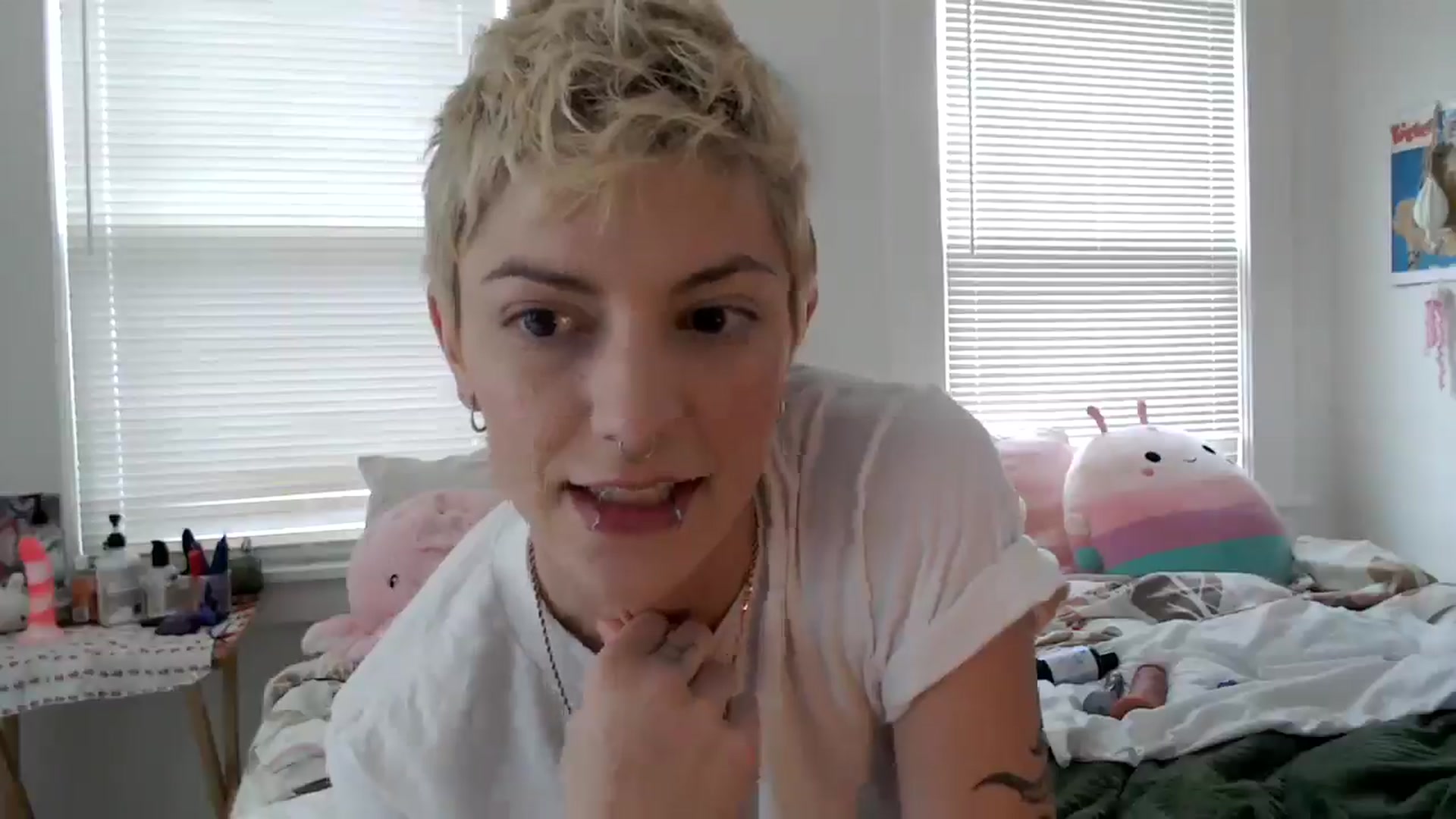 Gallery image thumbnail from Bigm0mmy's myfreecams stream on, 05/25/2024, 21:03 image 7 of 20