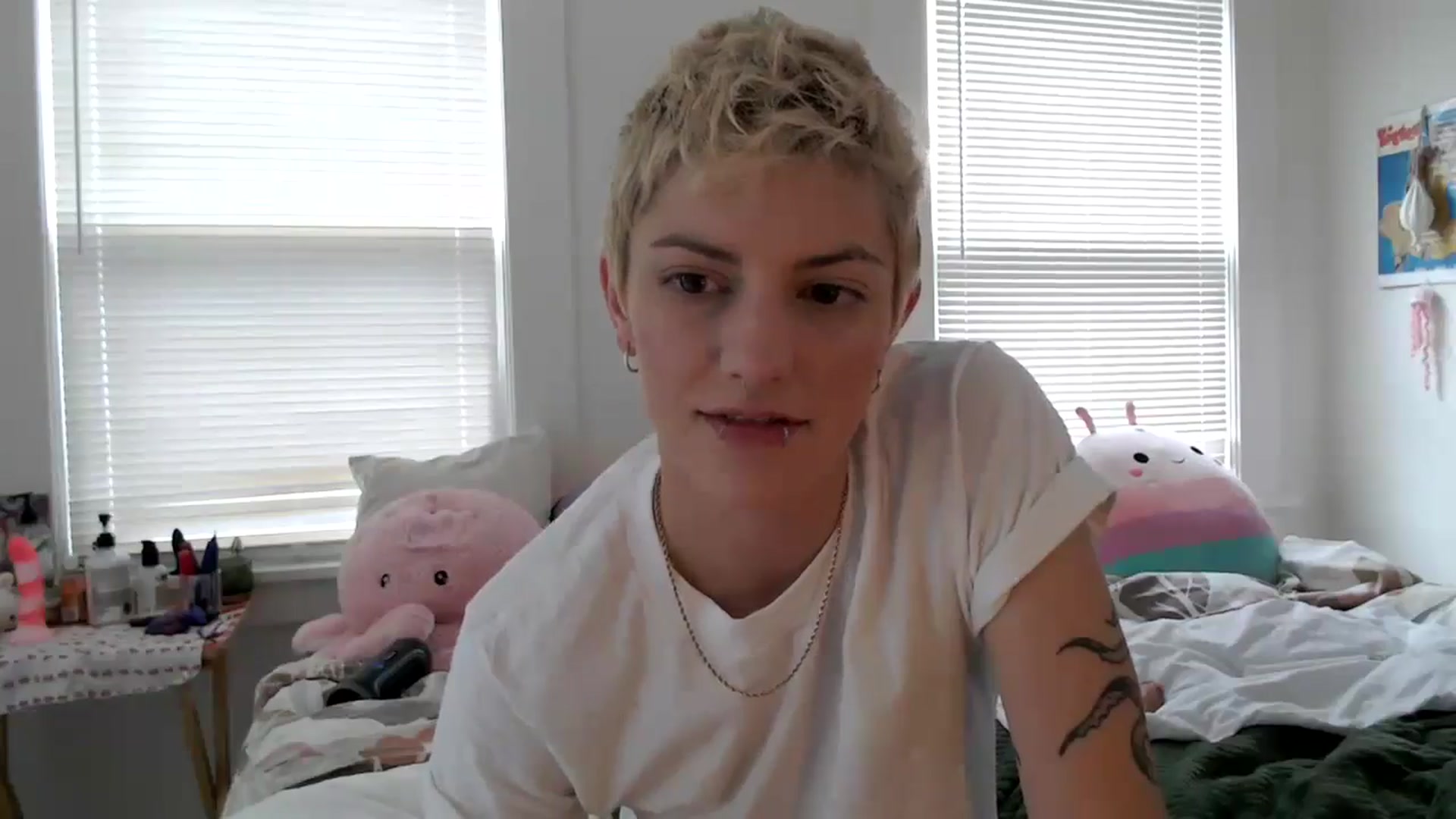 Gallery image thumbnail from Bigm0mmy's myfreecams stream on, 05/25/2024, 21:03 image 9 of 20