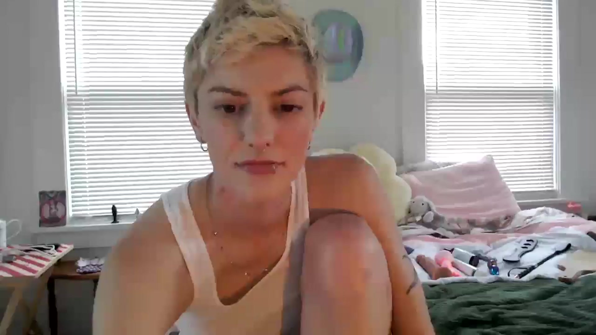 Gallery image thumbnail from Bigm0mmy's myfreecams stream on, 05/29/2024, 24:32 image 4 of 20
