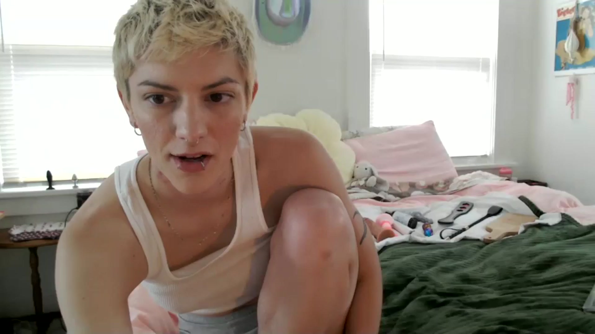 Gallery image thumbnail from Bigm0mmy's myfreecams stream on, 05/29/2024, 24:32 image 6 of 20