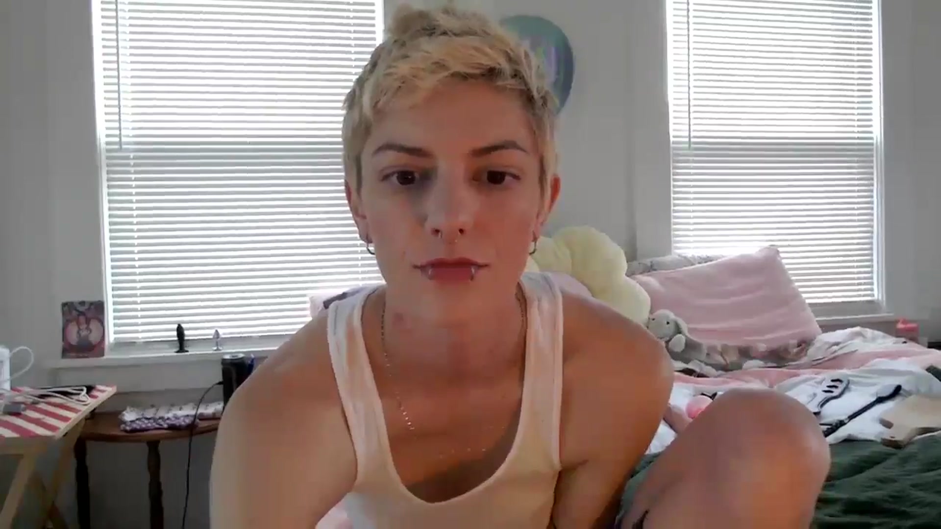 Gallery image thumbnail from Bigm0mmy's myfreecams stream on, 05/29/2024, 24:32 image 3 of 20