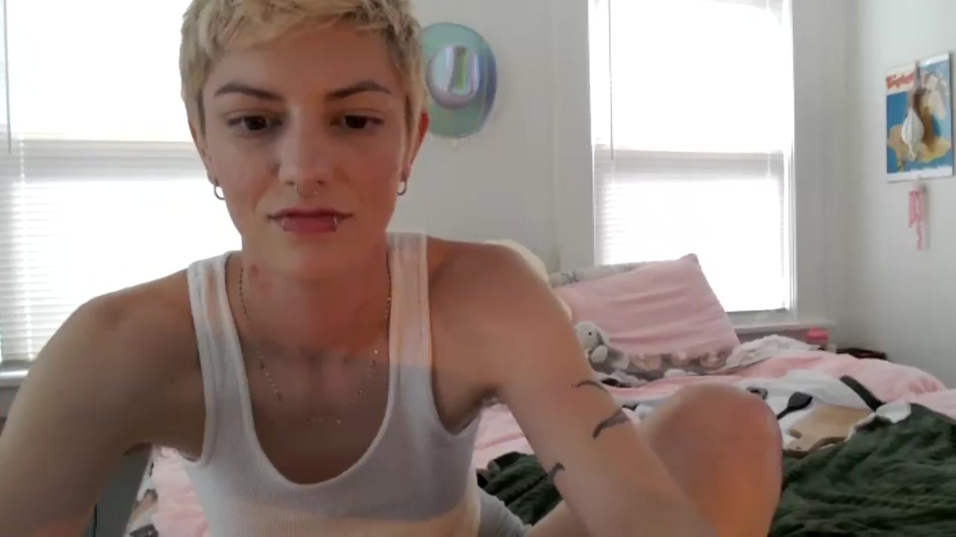 Gallery image thumbnail from Bigm0mmy's myfreecams stream on, 05/29/2024, 24:32 image 19 of 20