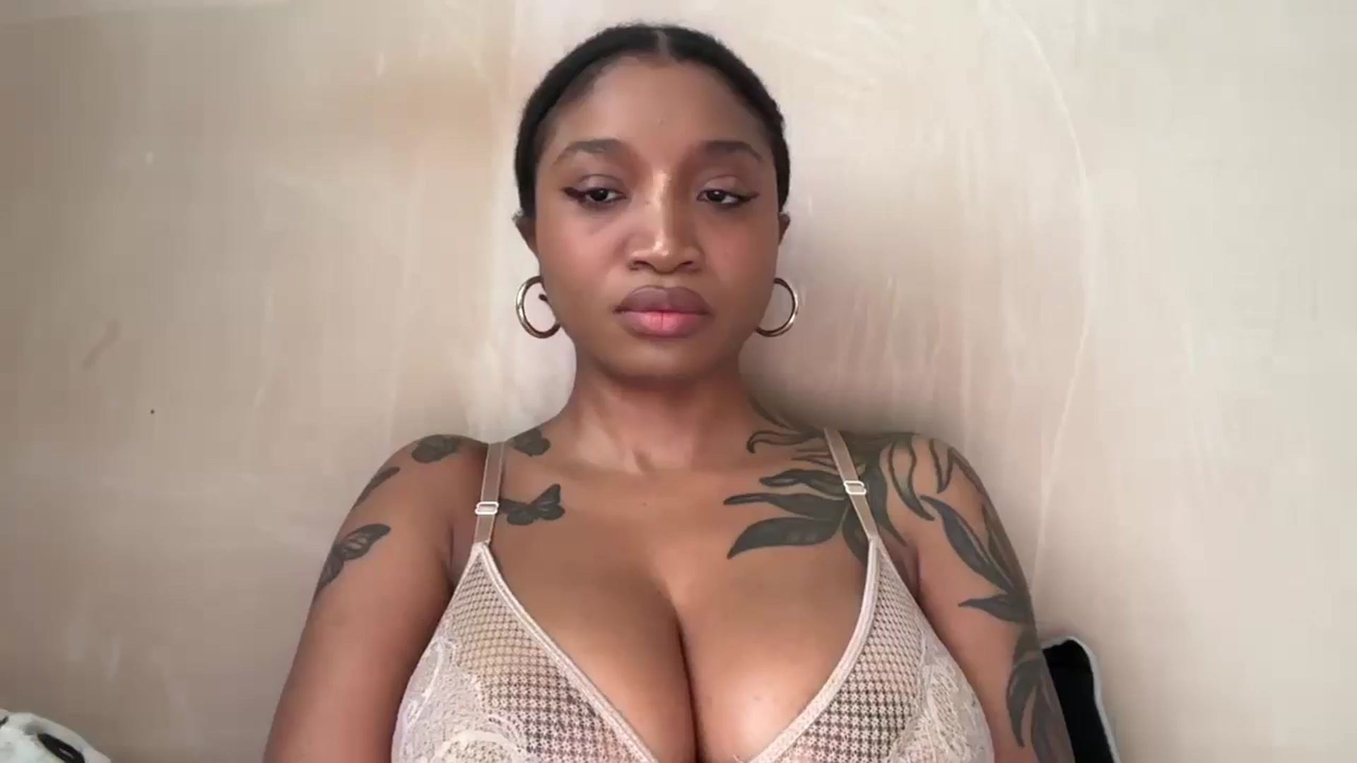 Gallery image thumbnail from BikiniBabe88's myfreecams stream on, 04/21/2025, 12:43 image 20 of 20
