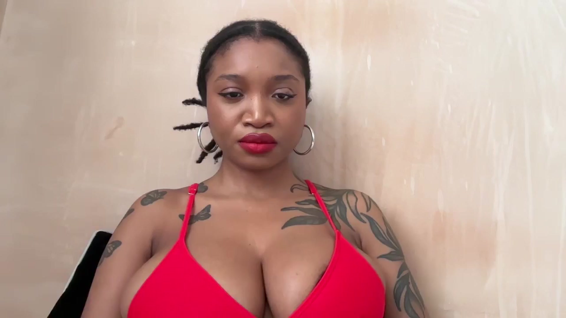 Gallery image thumbnail from BikiniBabe88's myfreecams stream on, 04/28/2025, 15:28 image 10 of 20