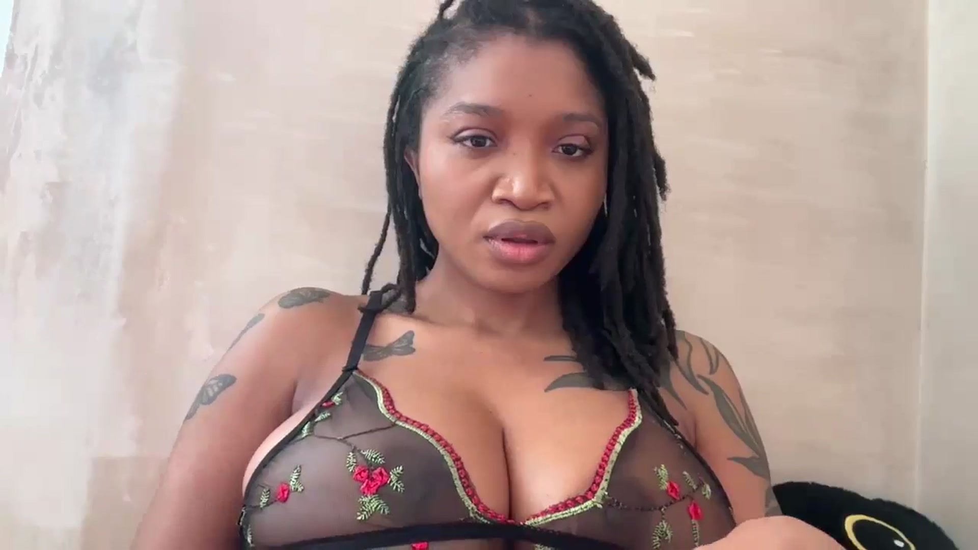 Gallery image thumbnail from BikiniBabe88's myfreecams stream on, 05/13/2025, 15:26 image 7 of 20