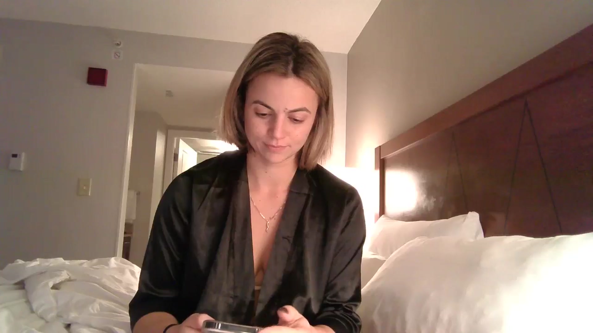 Gallery image thumbnail from Billie_Rhodes's myfreecams stream on, 09/24/2024, 01:21 image 7 of 20
