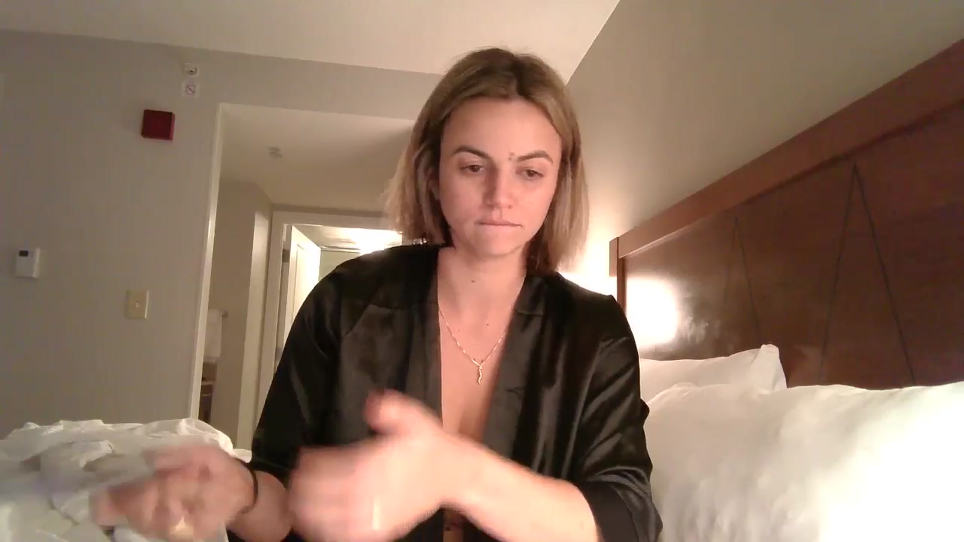Gallery image thumbnail from Billie_Rhodes's myfreecams stream on, 09/24/2024, 01:21 image 5 of 20