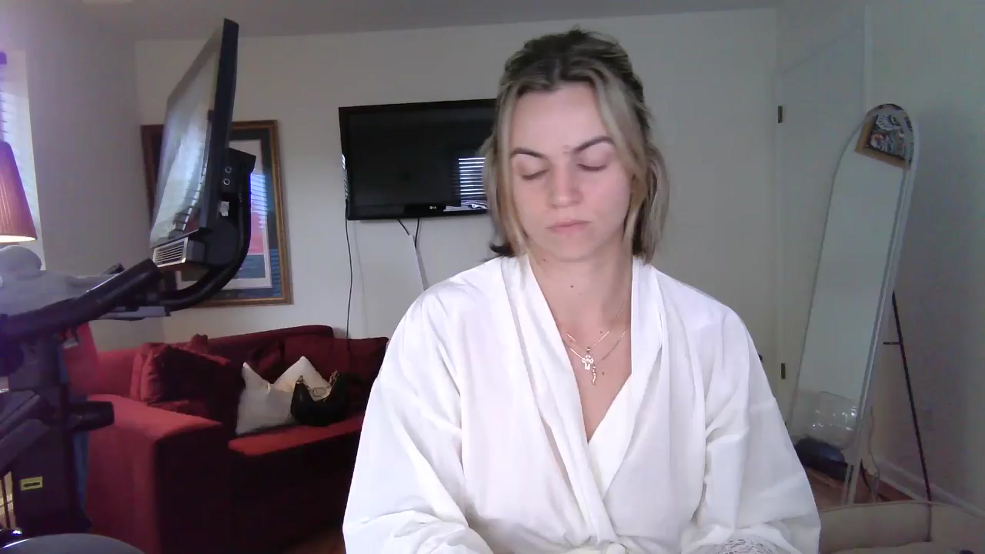 Gallery image thumbnail from Billie_Rhodes's myfreecams stream on, 09/27/2024, 14:35 image 1 of 20
