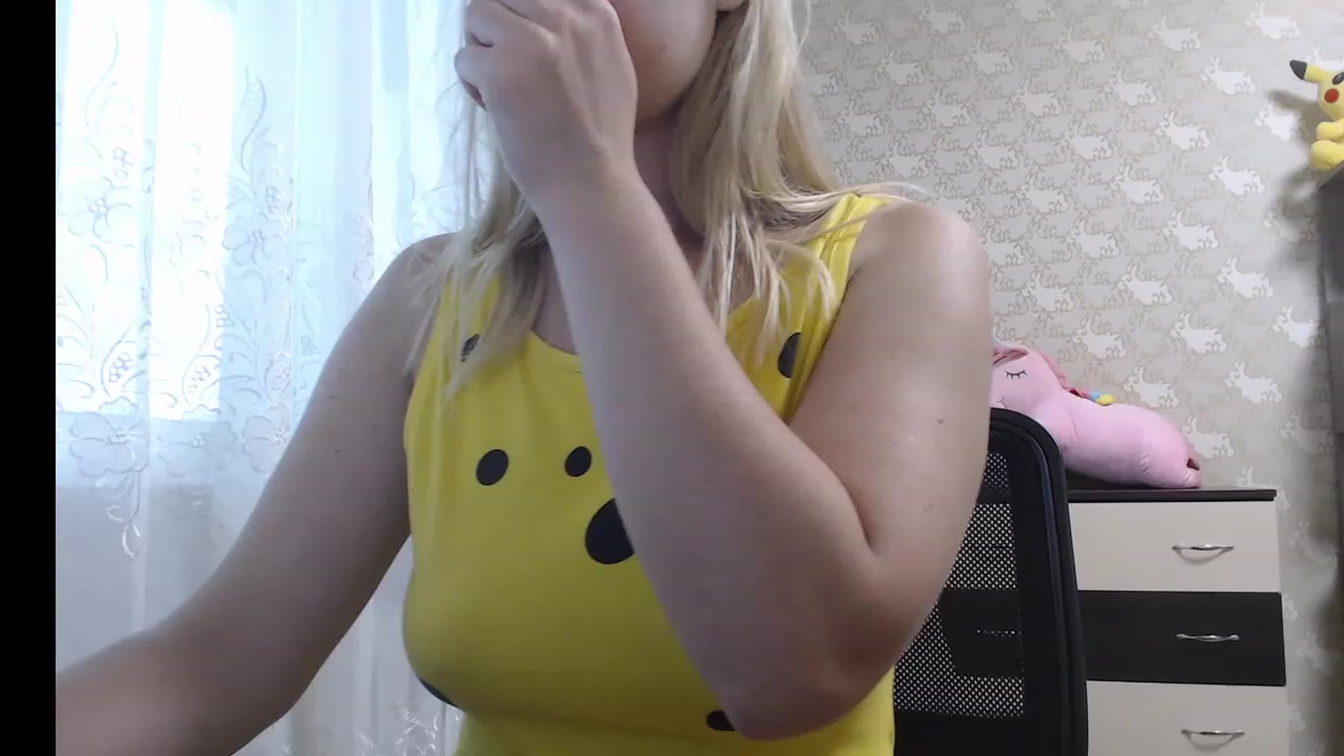 Gallery image thumbnail from BirdOfFlirty's myfreecams stream on, 08/19/2023, 14:17 image 10 of 20