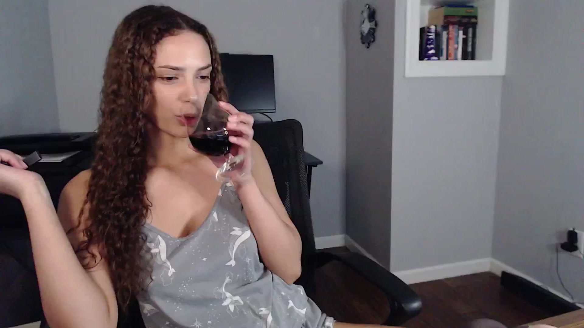 Gallery image thumbnail from Bird_Babe's myfreecams stream on, 09/05/2024, 24:34 image 7 of 20