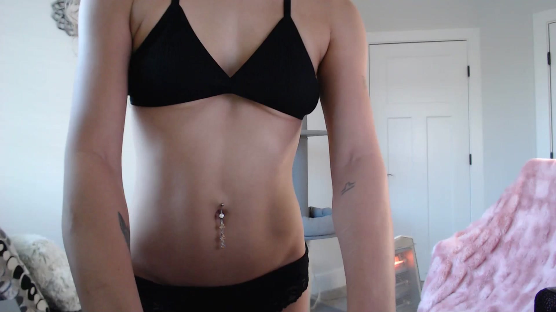 Gallery image thumbnail from Bird_Babe's myfreecams stream on, 11/03/2025, 20:02 image 11 of 20