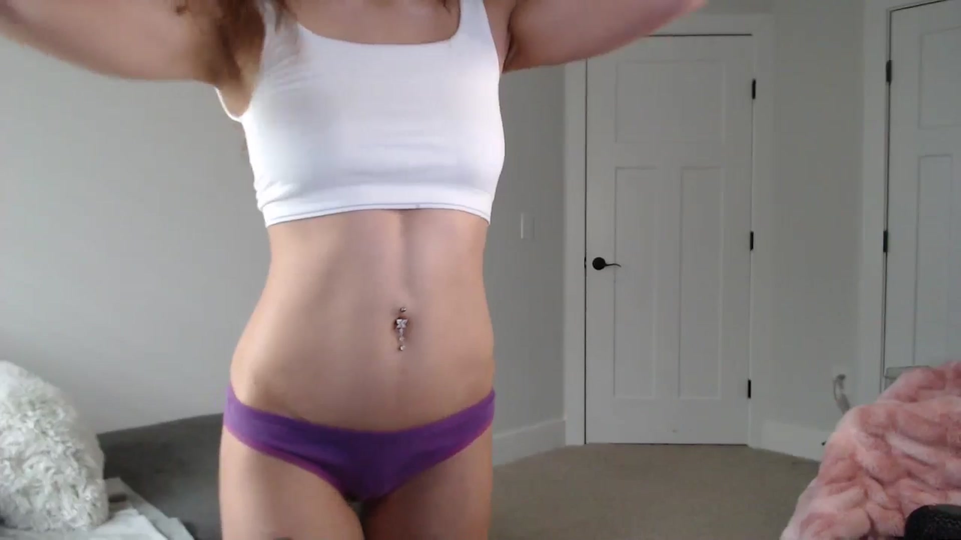 Gallery image thumbnail from Bird_Babe's myfreecams stream on, 01/05/2026, 18:29 image 18 of 20