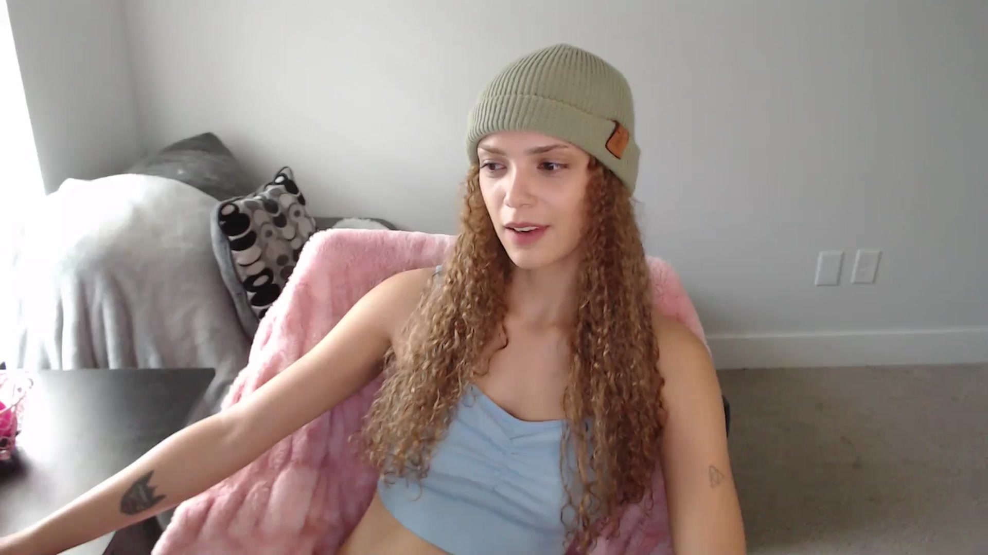 Gallery image thumbnail from Bird_Babe's myfreecams stream on, 01/06/2026, 19:55 image 13 of 20