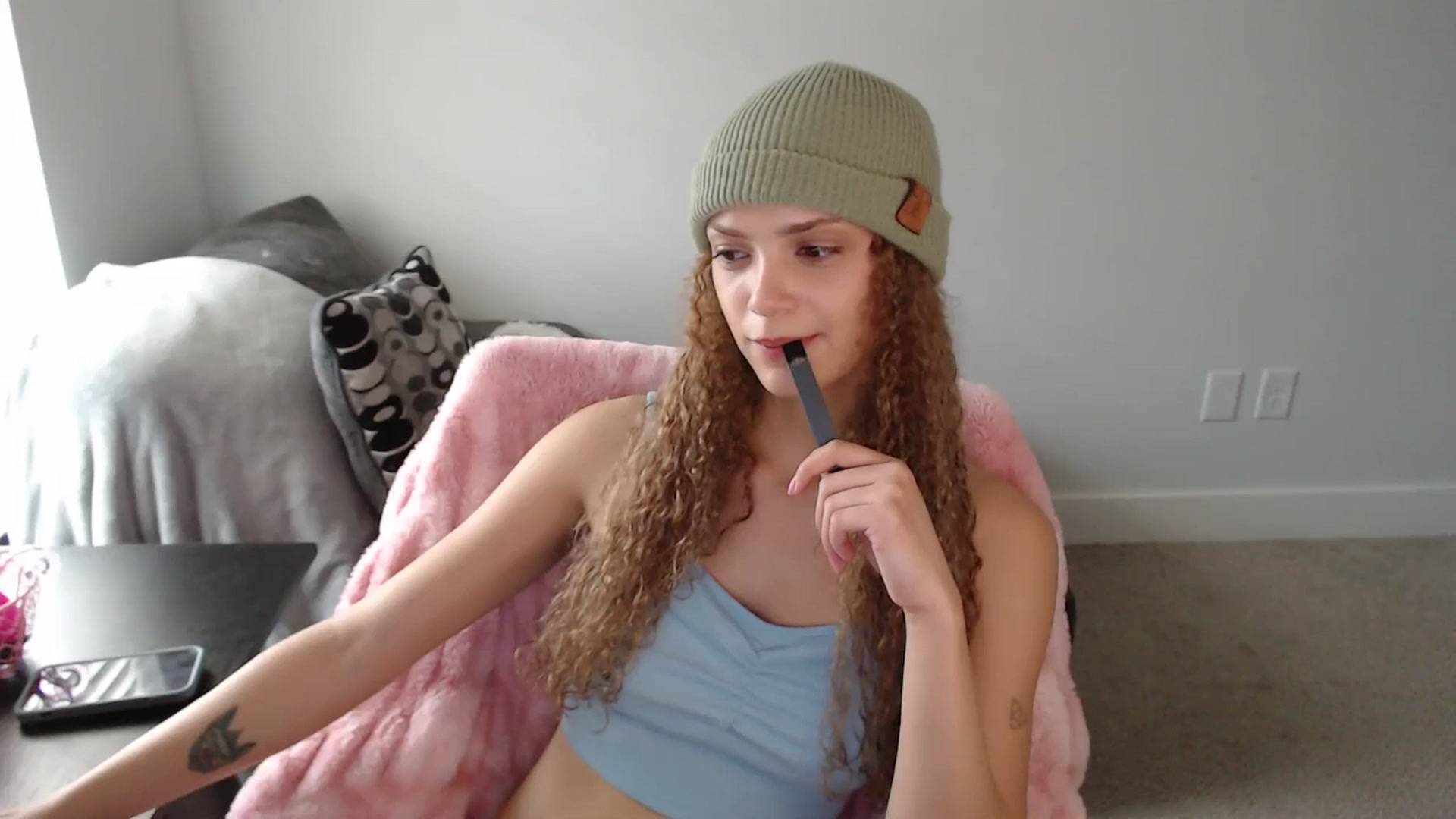 Gallery image thumbnail from Bird_Babe's myfreecams stream on, 01/06/2026, 19:55 image 4 of 20