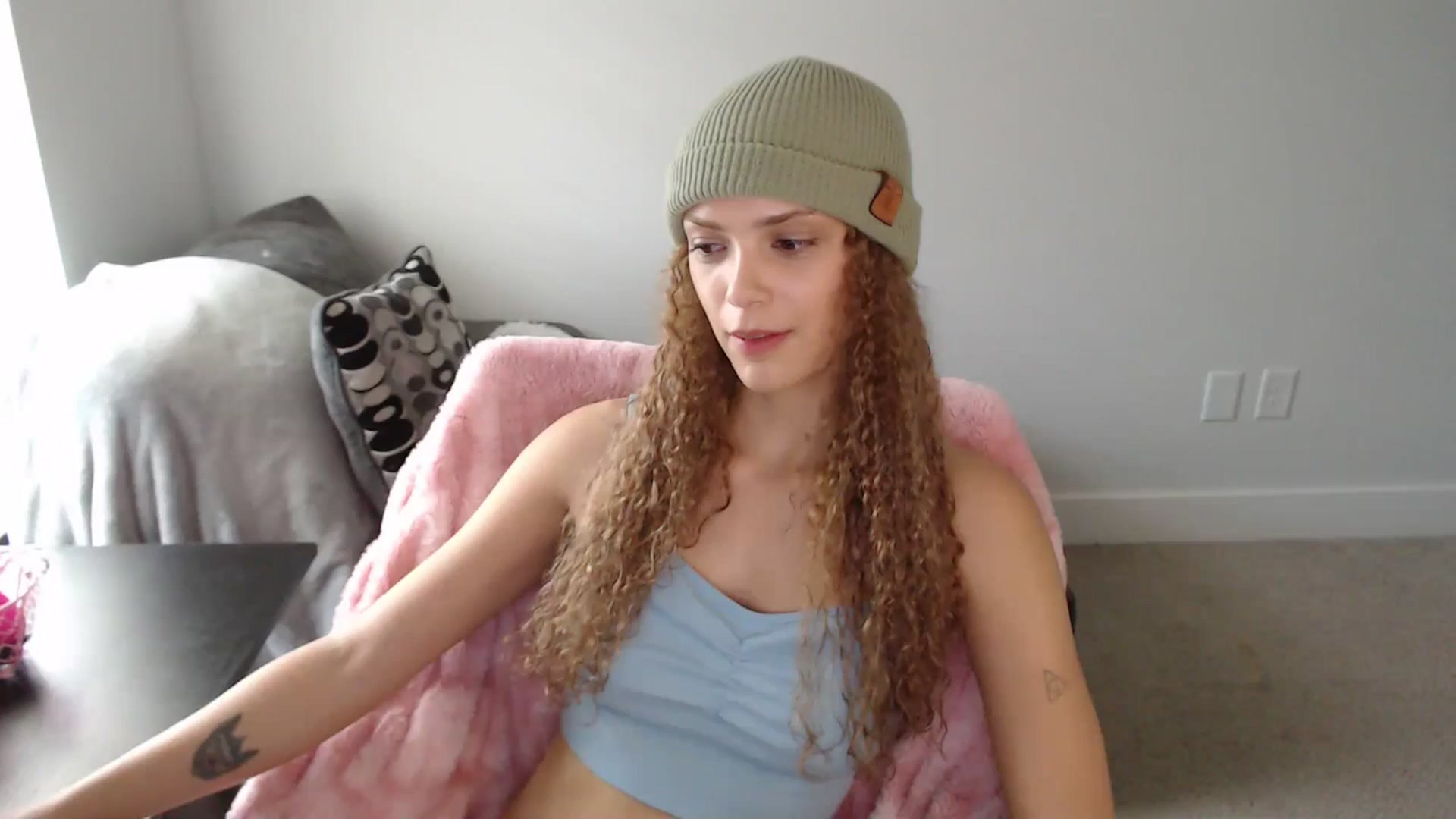 Gallery image thumbnail from Bird_Babe's myfreecams stream on, 01/06/2026, 19:55 image 6 of 20