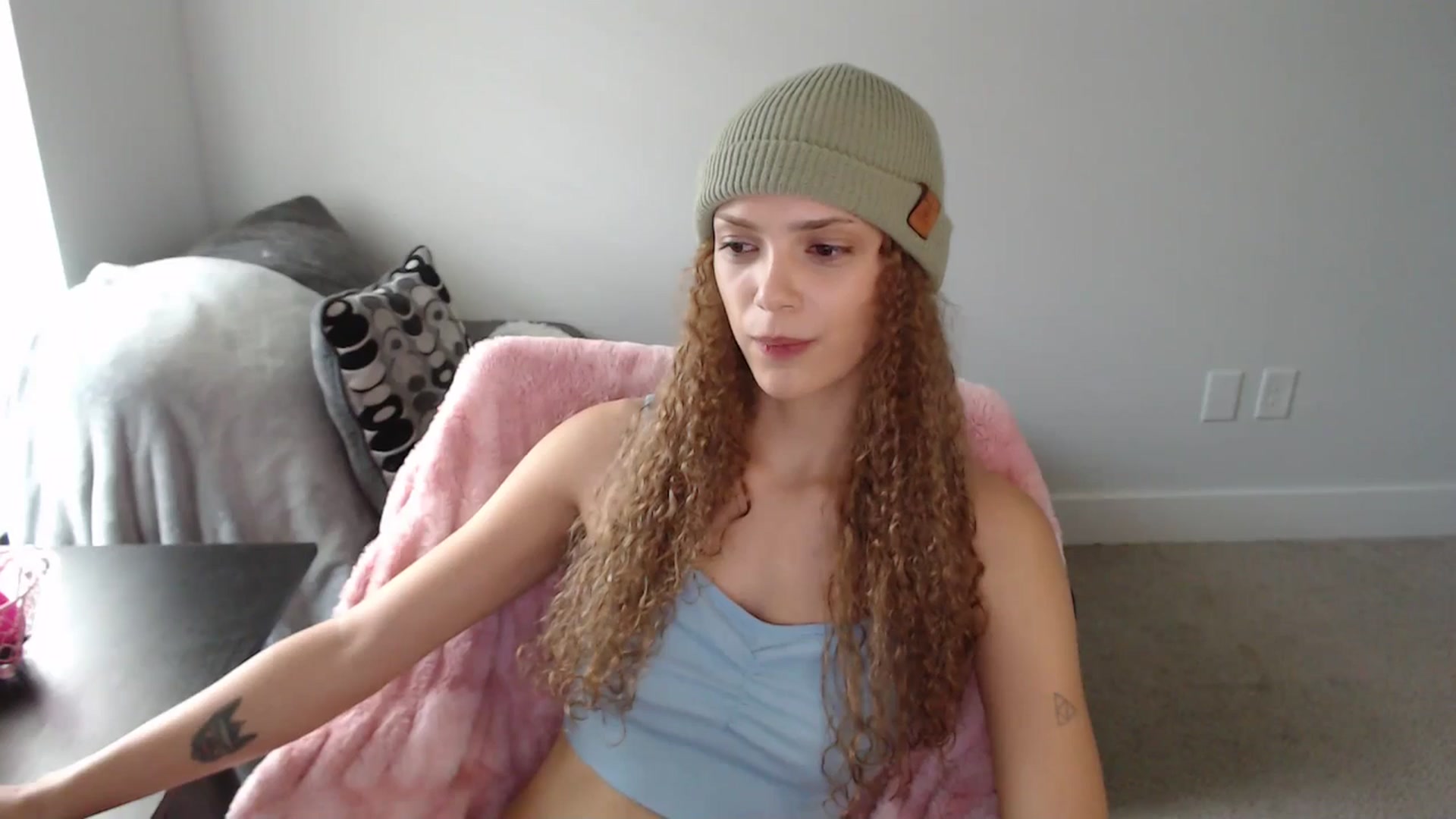 Gallery image thumbnail from Bird_Babe's myfreecams stream on, 01/06/2026, 19:55 image 14 of 20