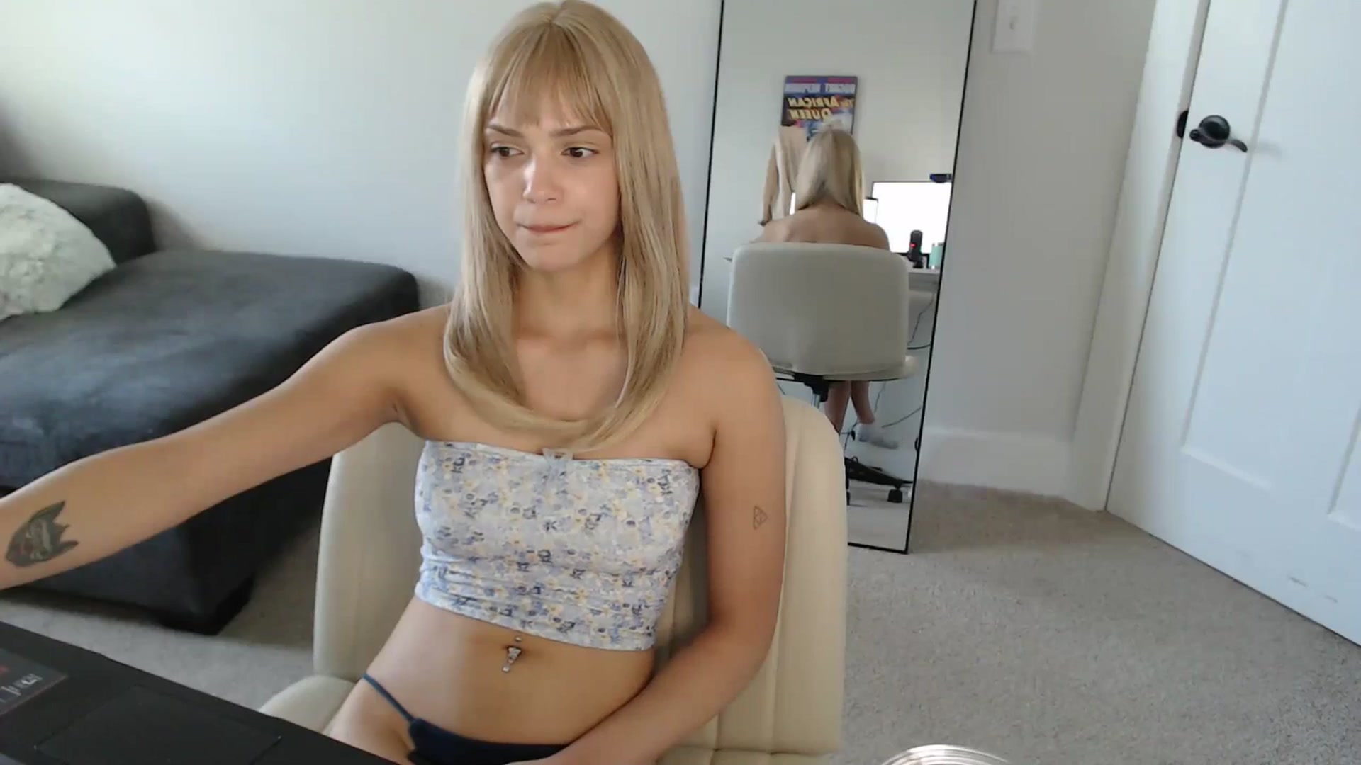 Gallery image thumbnail from Bird_Babe's myfreecams stream on, 03/31/2026, 19:05 image 19 of 20