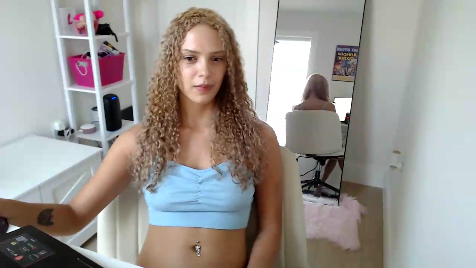 Gallery image thumbnail from Bird_Babe's myfreecams stream on, 07/30/2026, 17:43 image 3 of 20