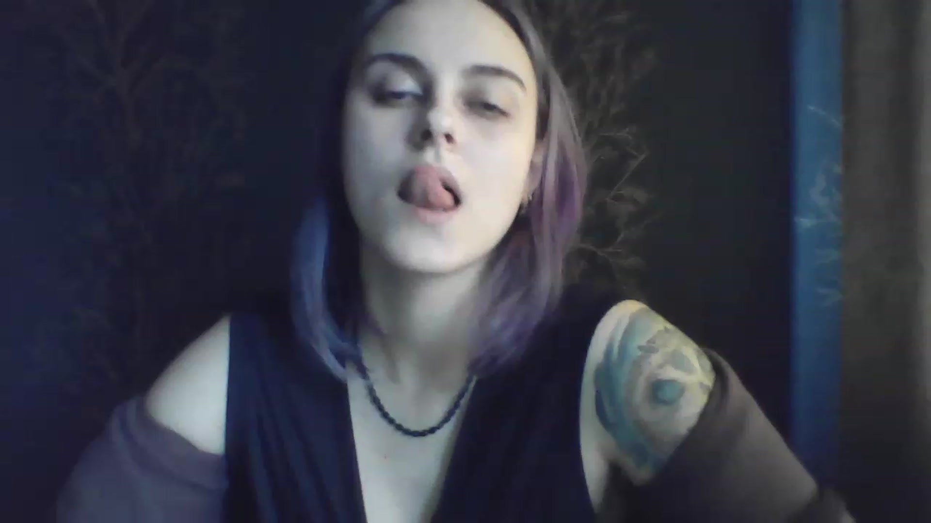 Gallery image thumbnail from Bird_Blue's myfreecams stream on, 11/22/2022, 13:20 image 14 of 20