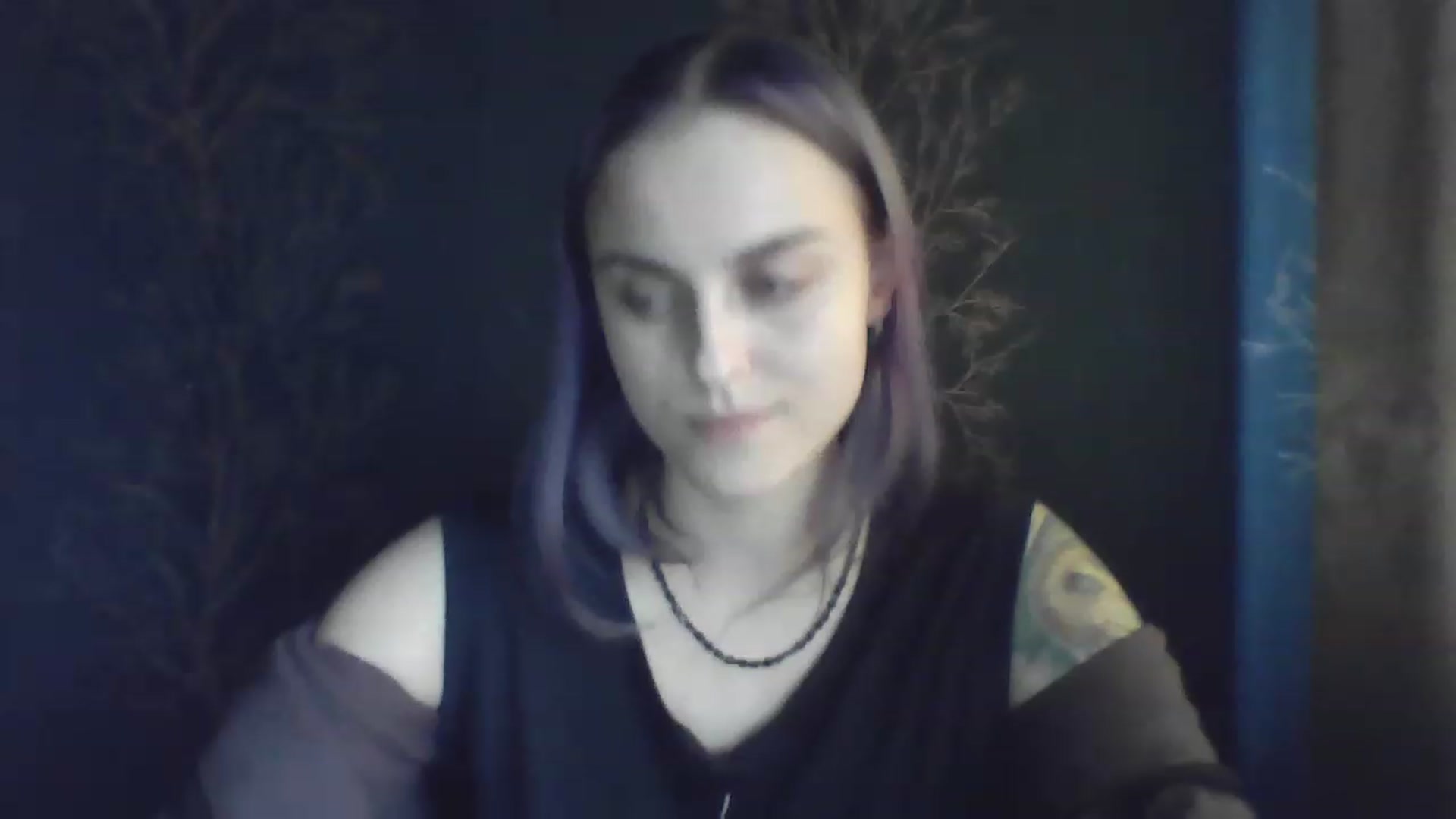 Gallery image thumbnail from Bird_Blue's myfreecams stream on, 11/22/2022, 13:20 image 11 of 20