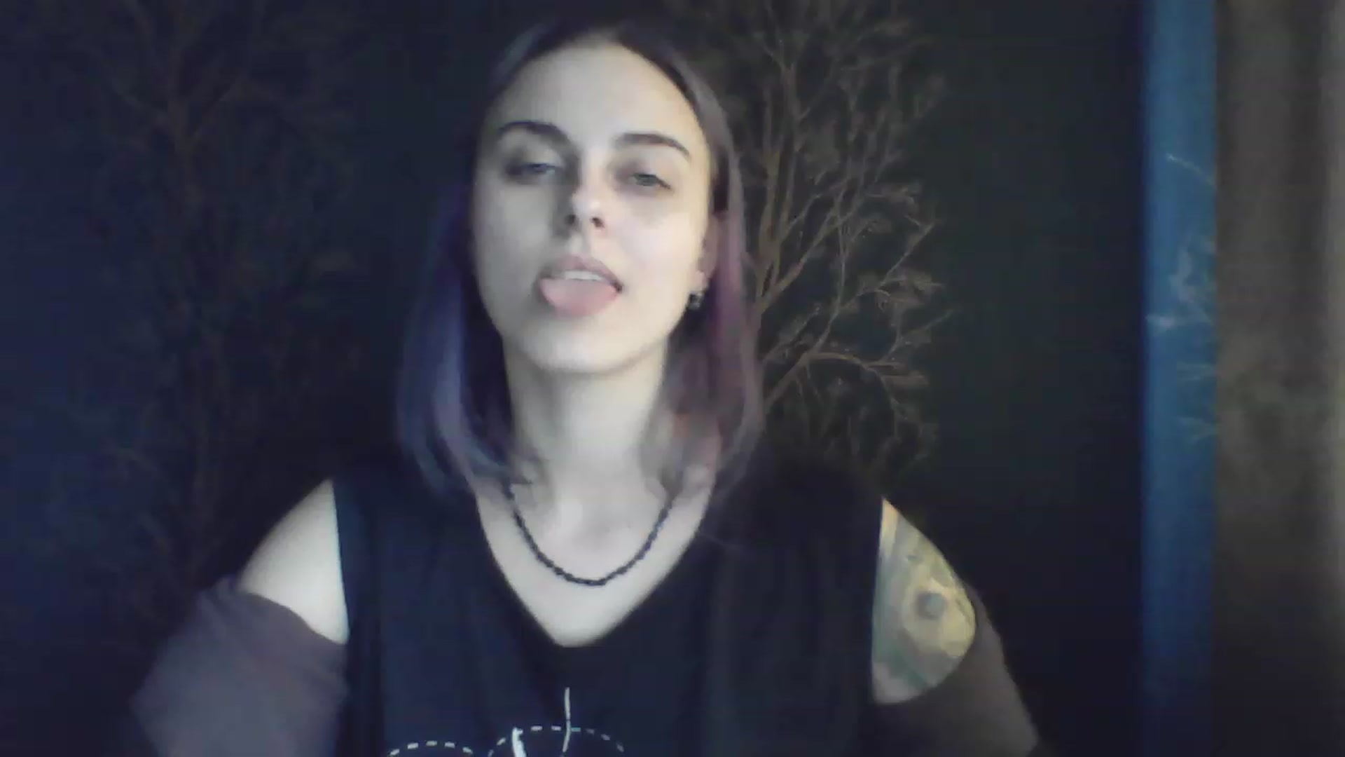 Gallery image thumbnail from Bird_Blue's myfreecams stream on, 11/22/2022, 13:20 image 13 of 20