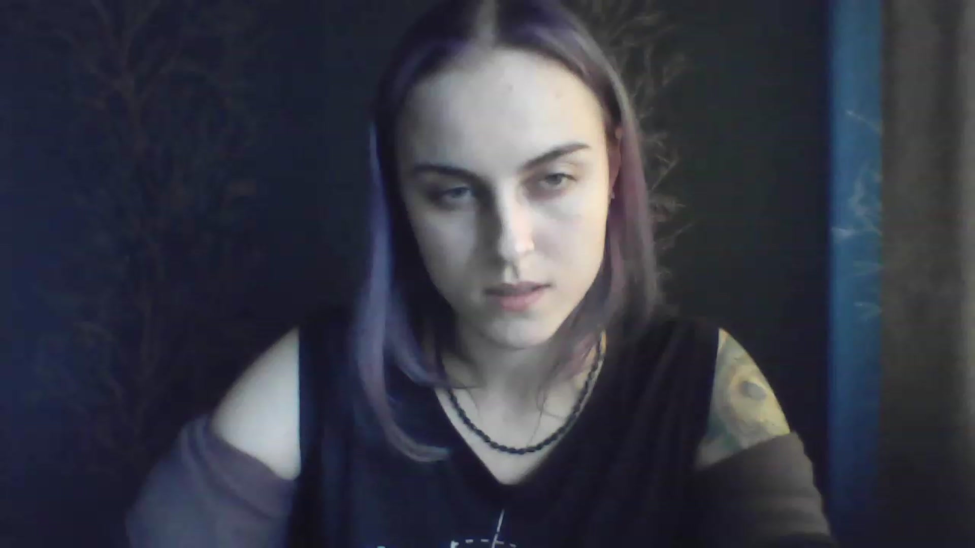 Gallery image thumbnail from Bird_Blue's myfreecams stream on, 11/22/2022, 13:20 image 9 of 20
