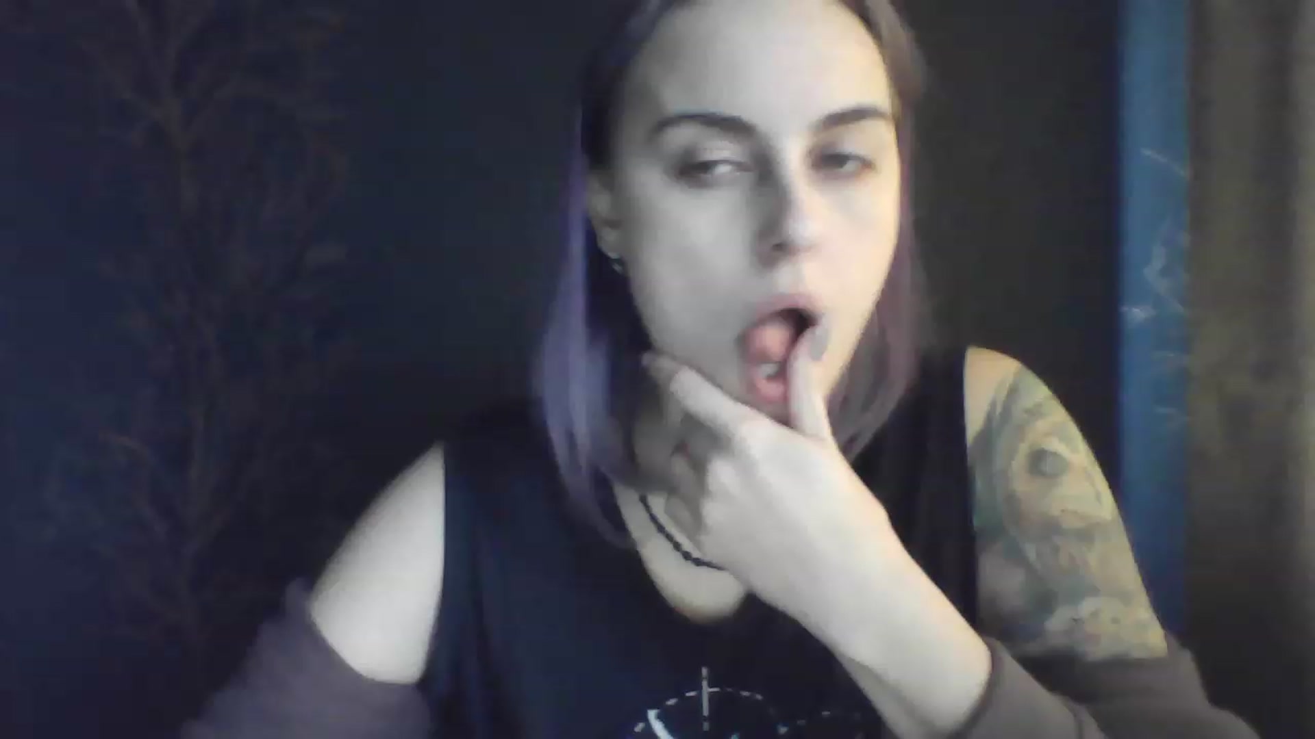 Gallery image thumbnail from Bird_Blue's myfreecams stream on, 11/22/2022, 13:20 image 6 of 20