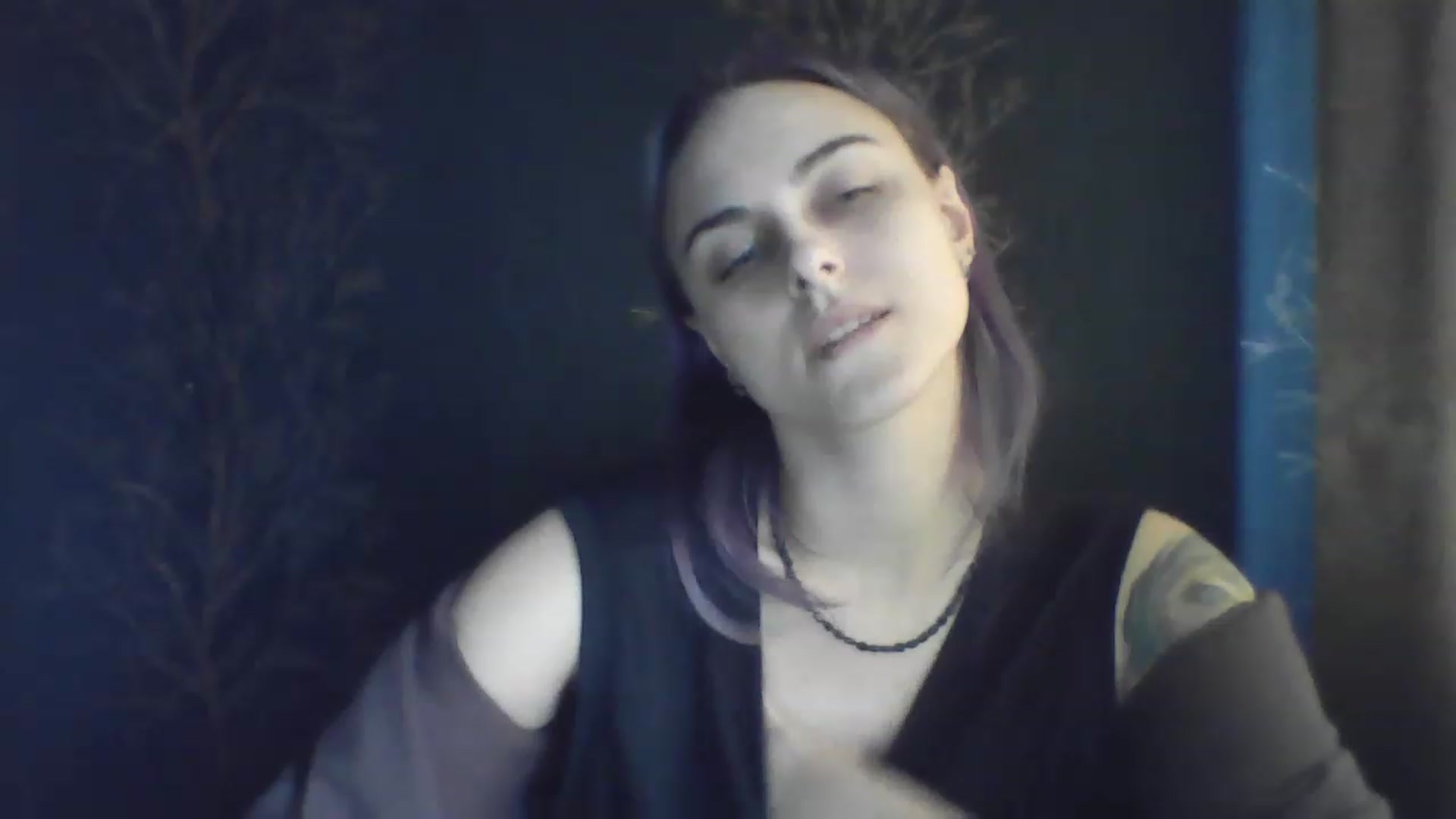 Gallery image thumbnail from Bird_Blue's myfreecams stream on, 11/22/2022, 13:20 image 5 of 20