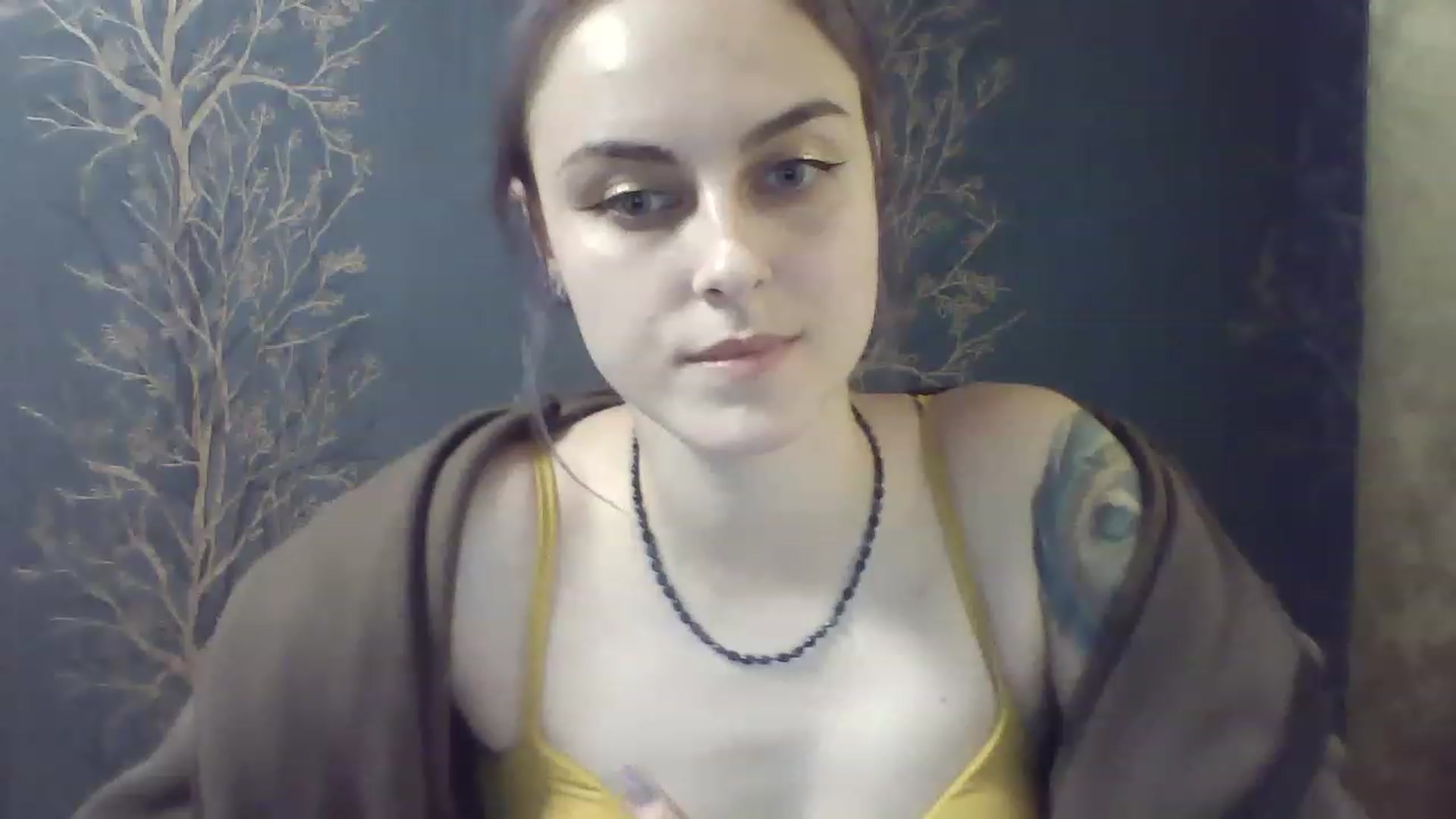 Gallery image thumbnail from Bird_Blue's myfreecams stream on, 11/28/2022, 12:27 image 15 of 20