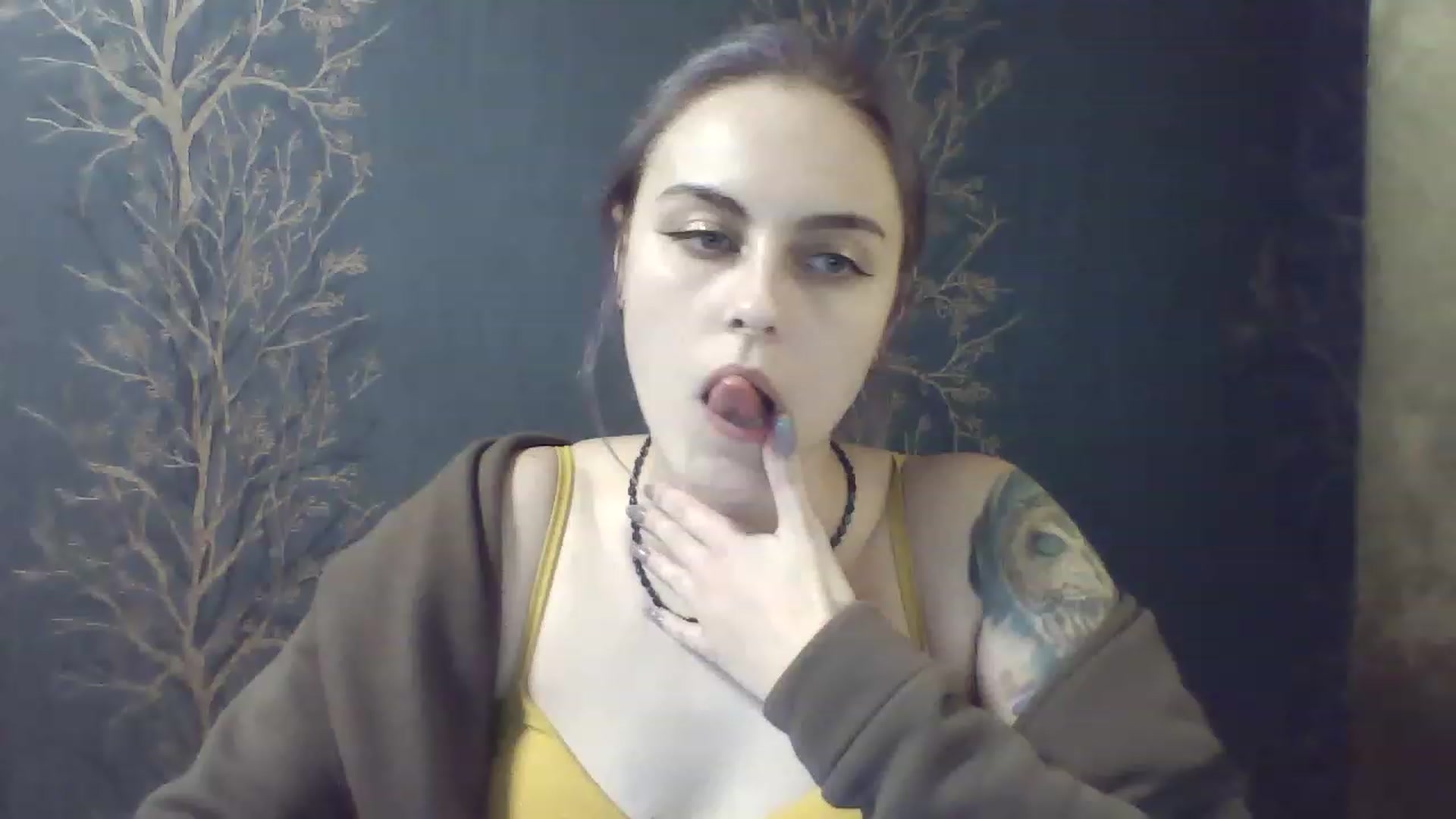 Gallery image thumbnail from Bird_Blue's myfreecams stream on, 11/28/2022, 12:27 image 13 of 20