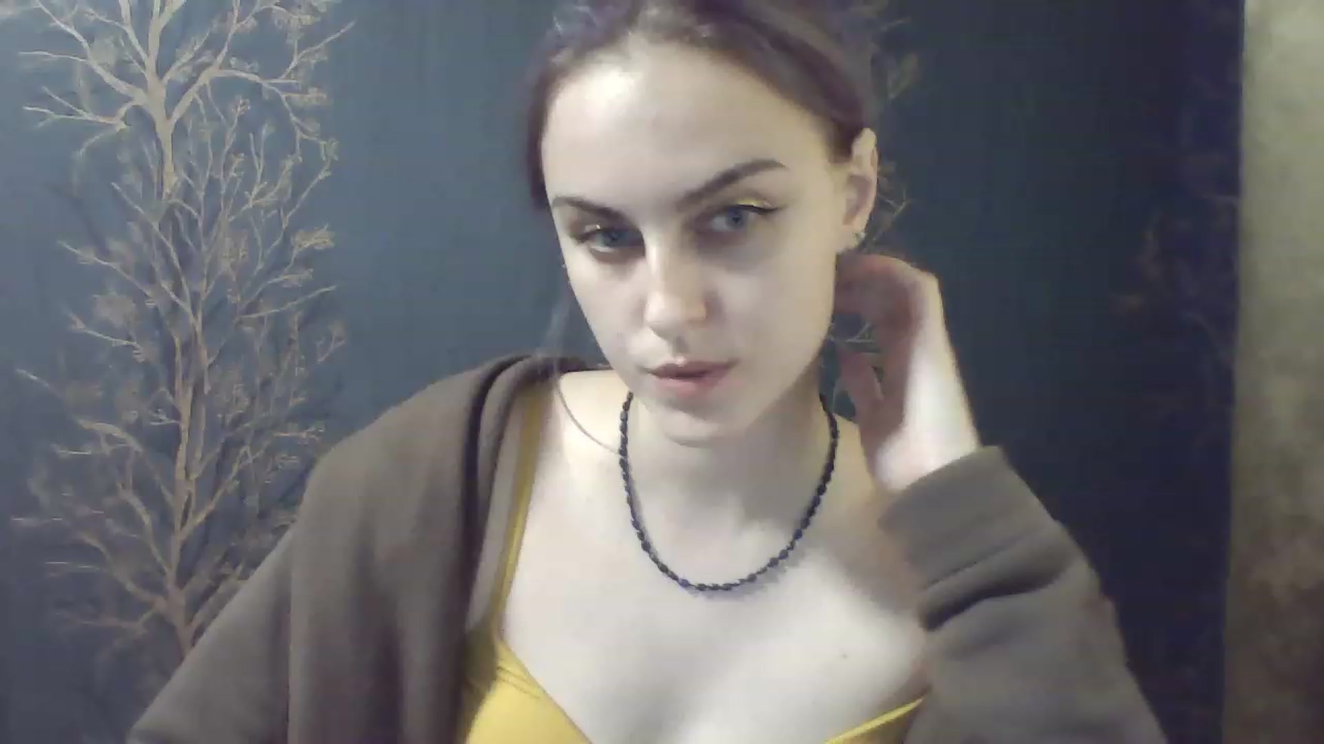 Gallery image thumbnail from Bird_Blue's myfreecams stream on, 11/28/2022, 12:27 image 18 of 20