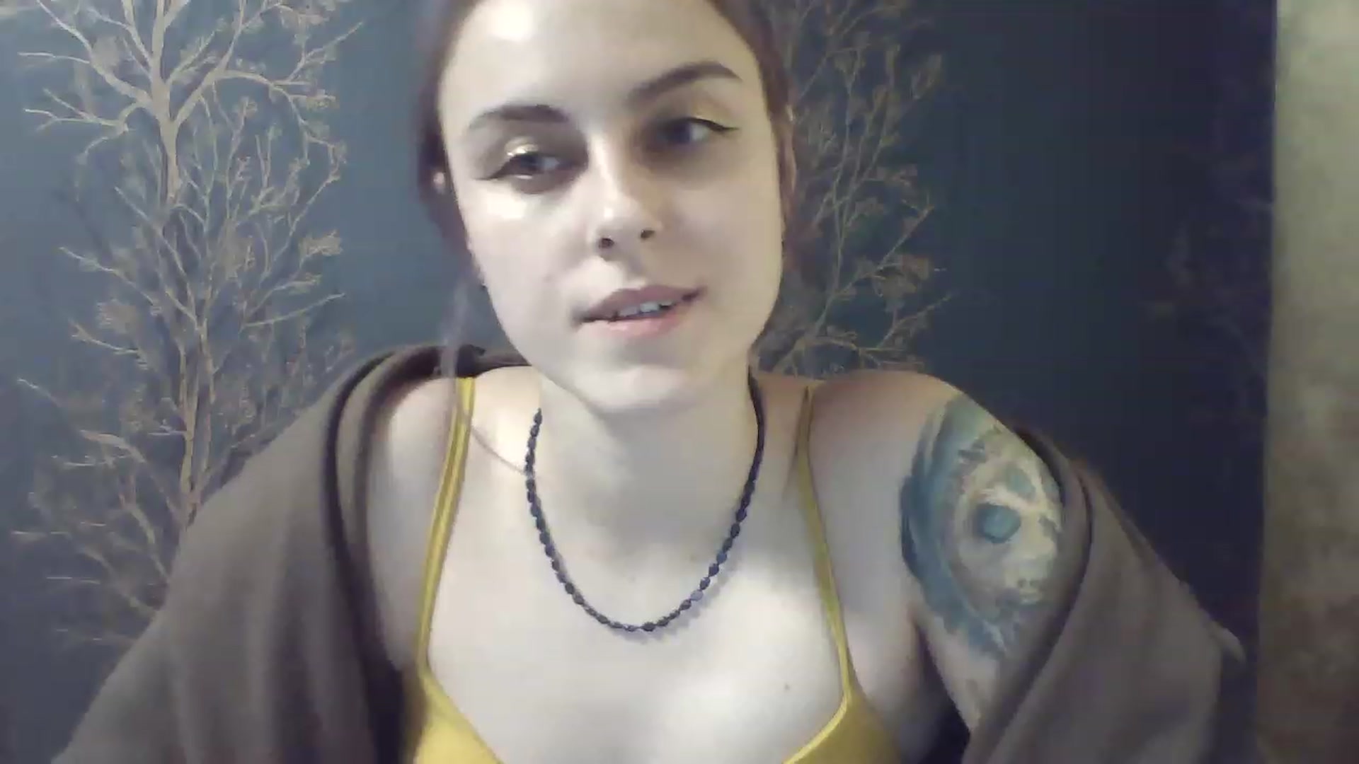 Gallery image thumbnail from Bird_Blue's myfreecams stream on, 11/28/2022, 12:27 image 14 of 20