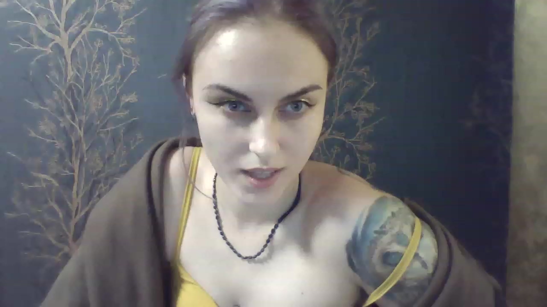 Gallery image thumbnail from Bird_Blue's myfreecams stream on, 11/28/2022, 12:27 image 16 of 20