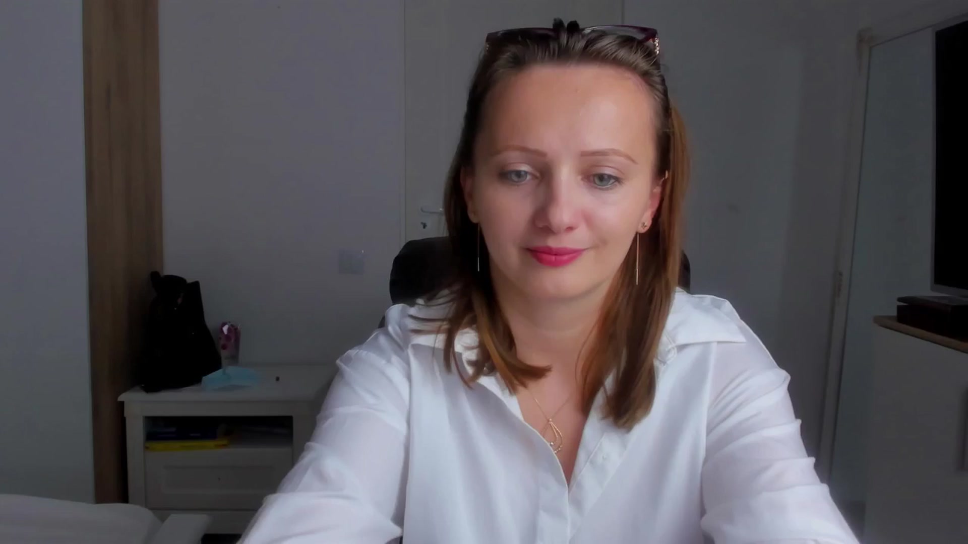 Gallery image thumbnail from Birdie_K's myfreecams stream on, 04/27/2025, 15:05 image 2 of 20