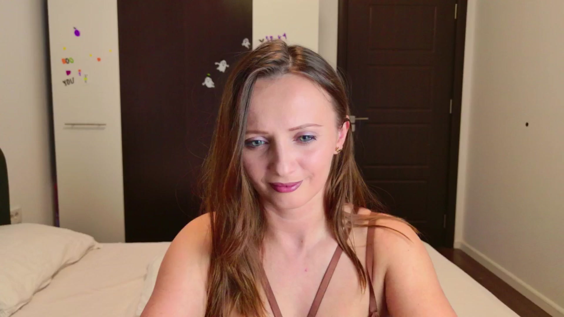 Gallery image thumbnail from Birdie_K's myfreecams stream on, 10/05/2025, 18:48 image 18 of 20