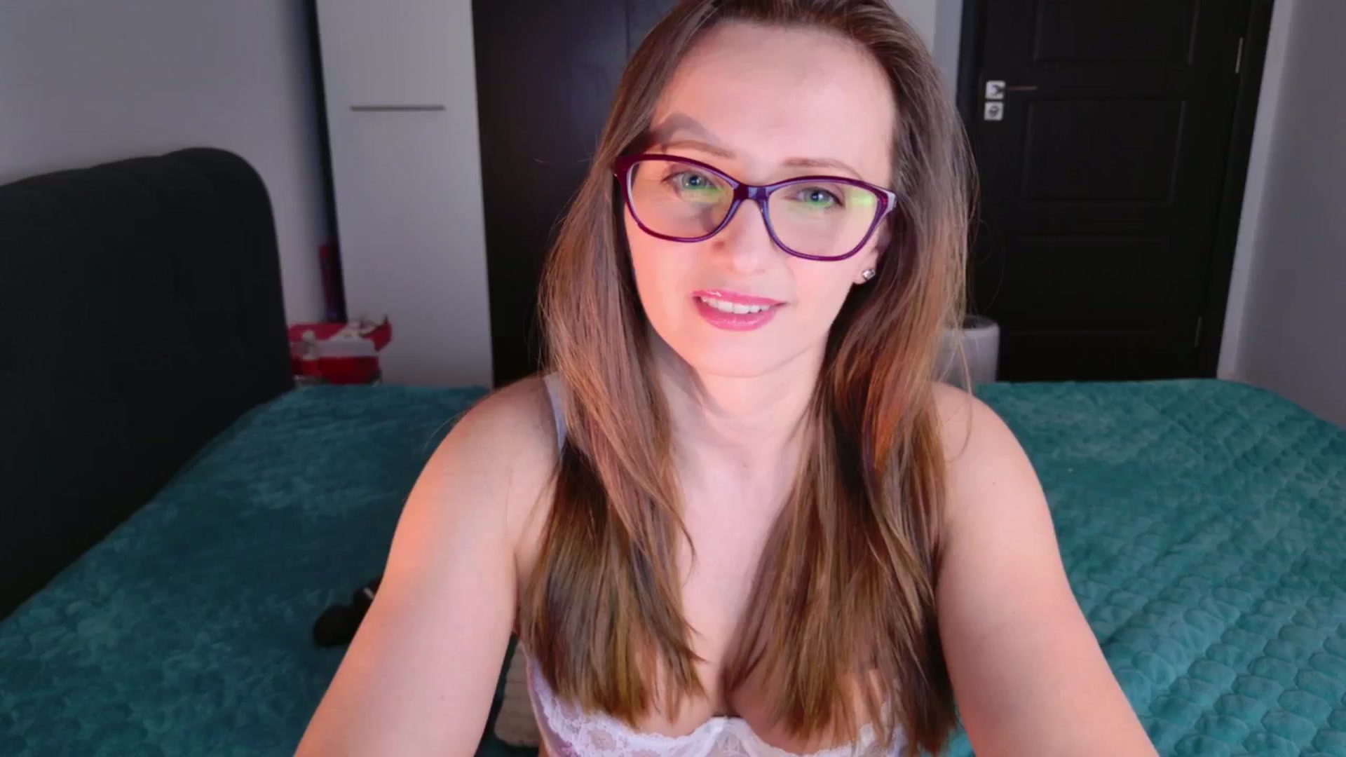 Gallery image thumbnail from Birdie_K's myfreecams stream on, 03/04/2026, 19:55 image 2 of 20
