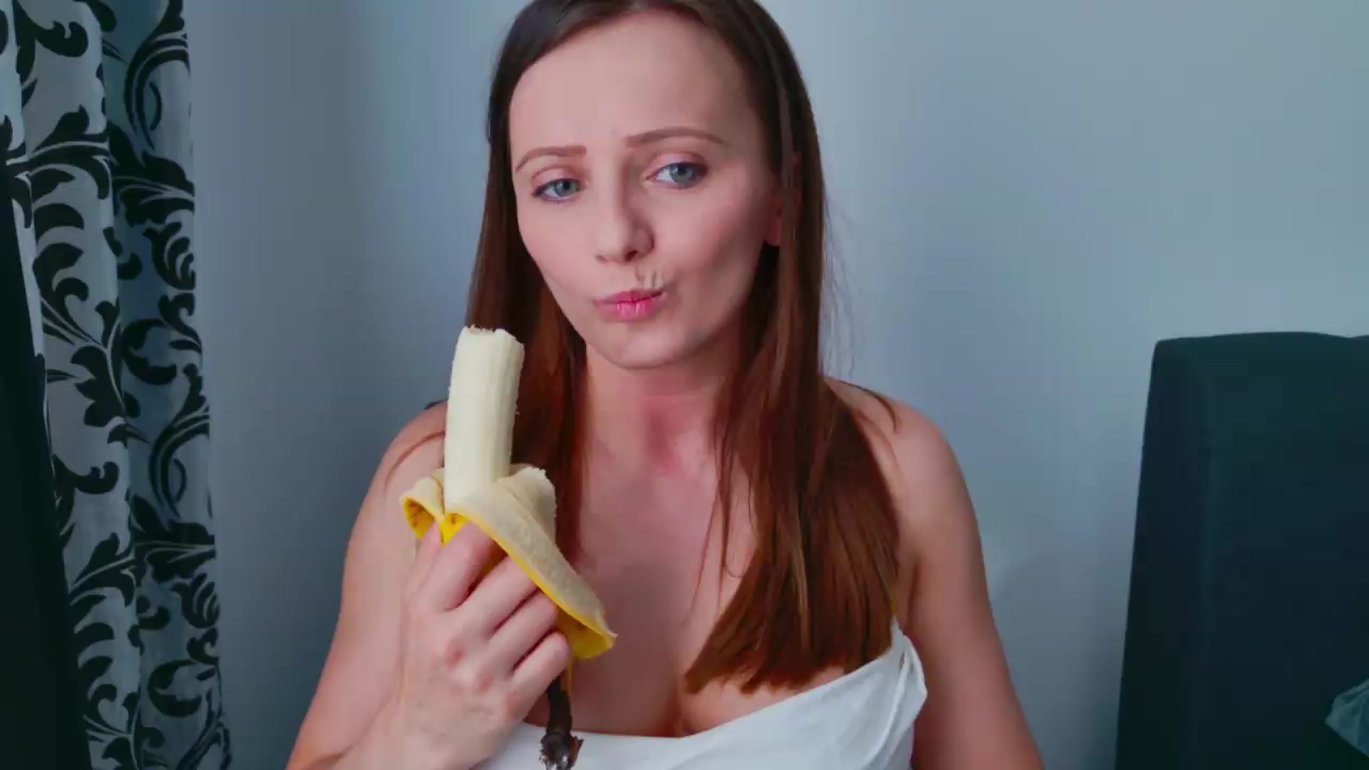 Gallery image thumbnail from Birdie_K's myfreecams stream on, 05/29/2026, 15:20 image 2 of 20